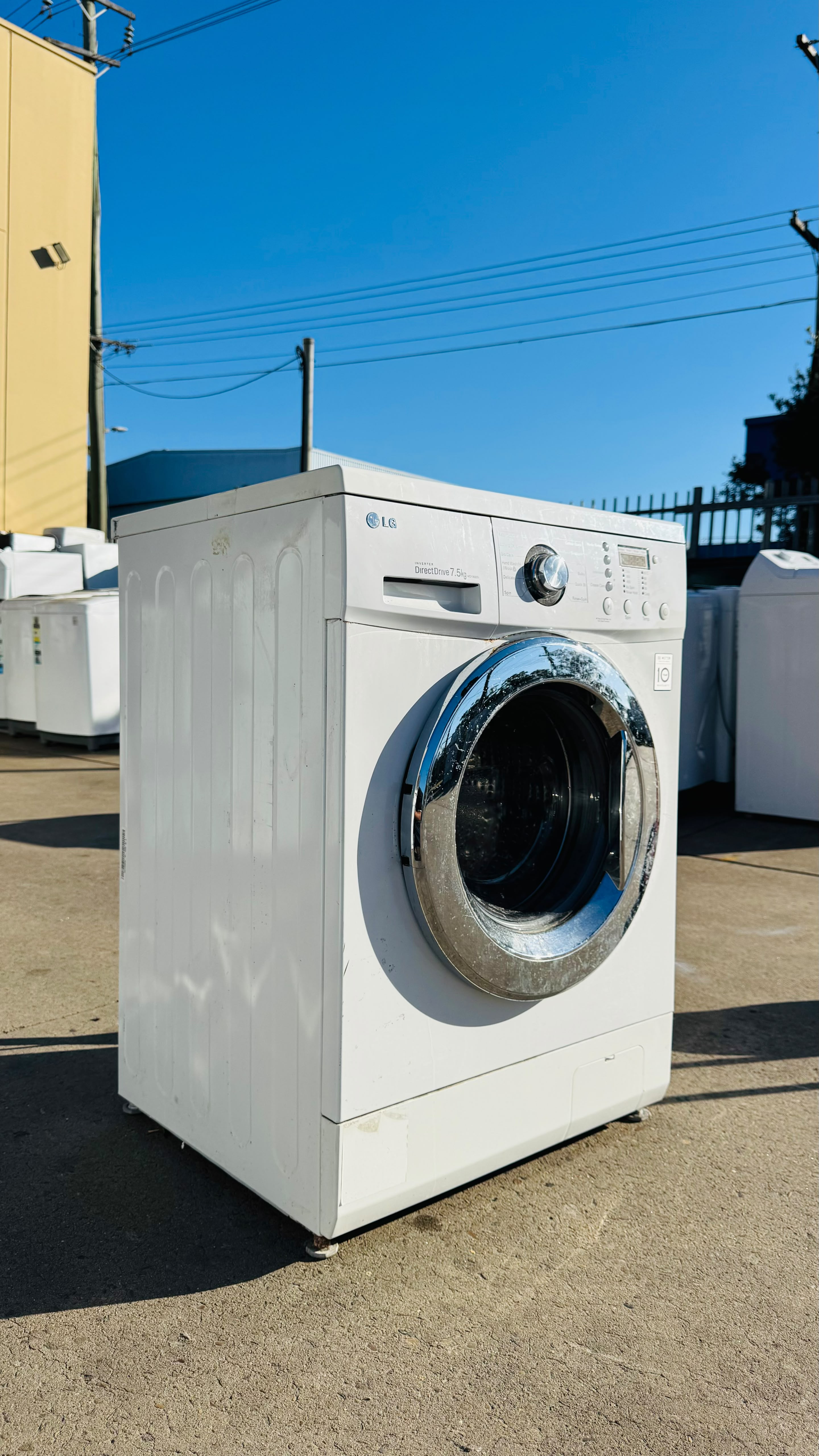 LG 7.5KGS FRONT LOADER WASHING MACHINE
