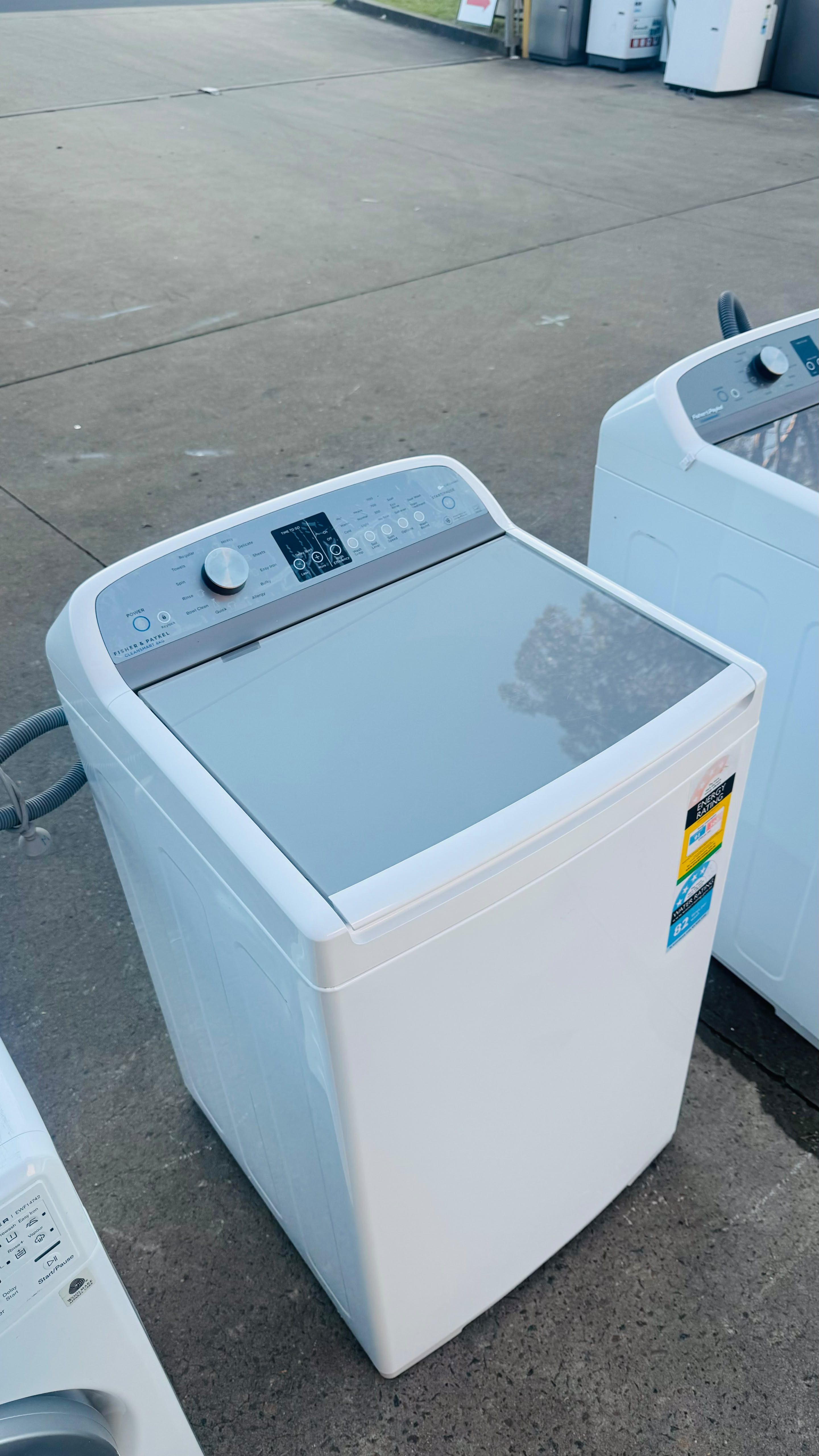 FISHER AND PAYKEL 8KGS TOP LOADER WASHING MACHINE