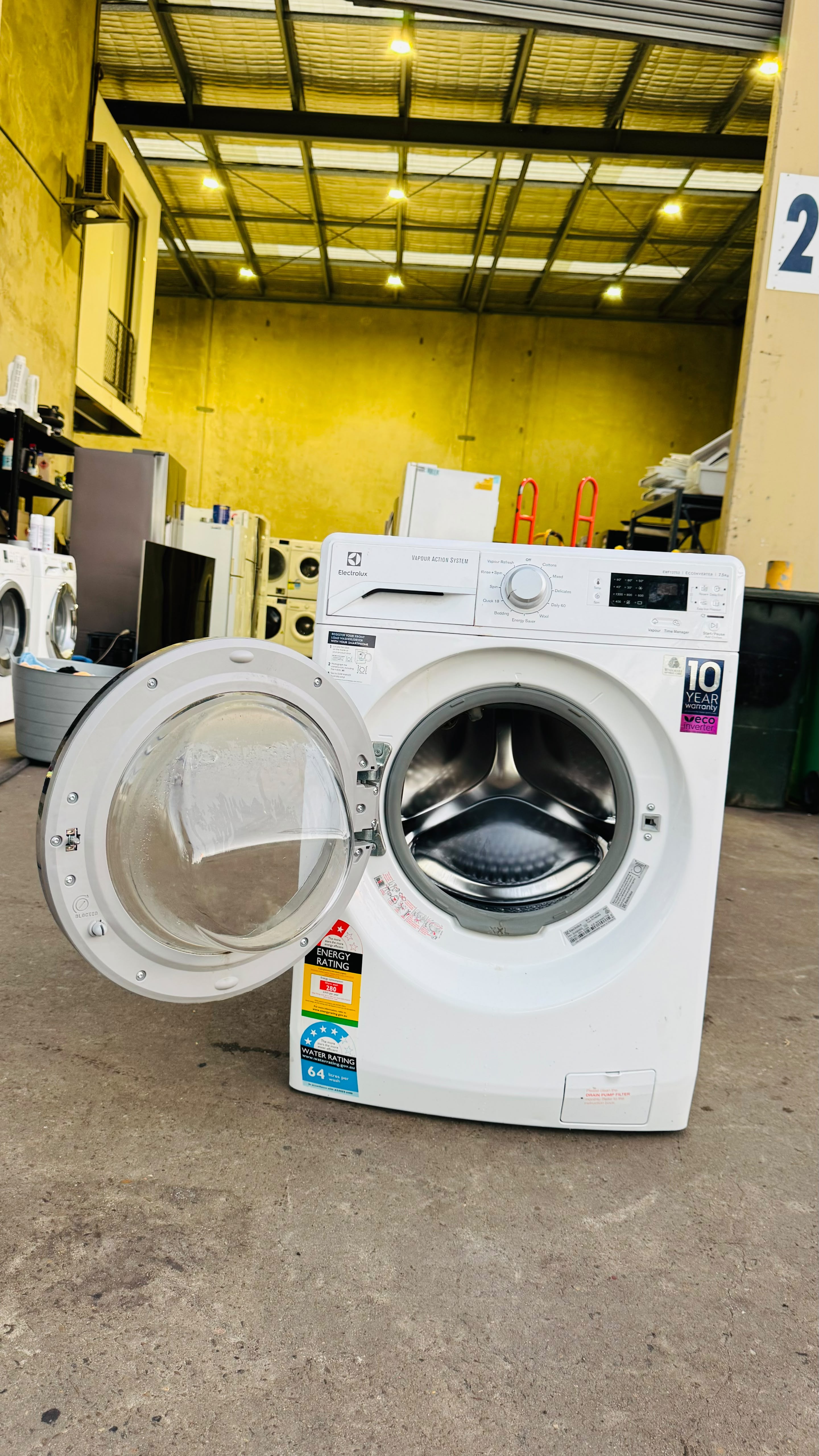 ELECTROLUX 7.5KGS FRONT LOADER WASHING MACHINE