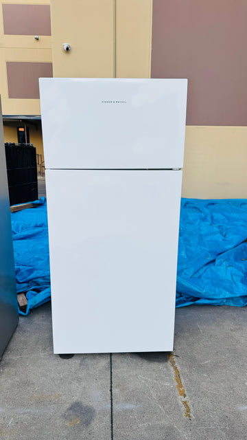 FISHER AND PAYKEL 517 LITRES FRIDGE FREEZER