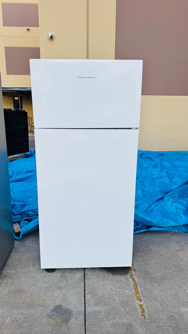 FISHER AND PAYKEL 517 LITRES FRIDGE FREEZER