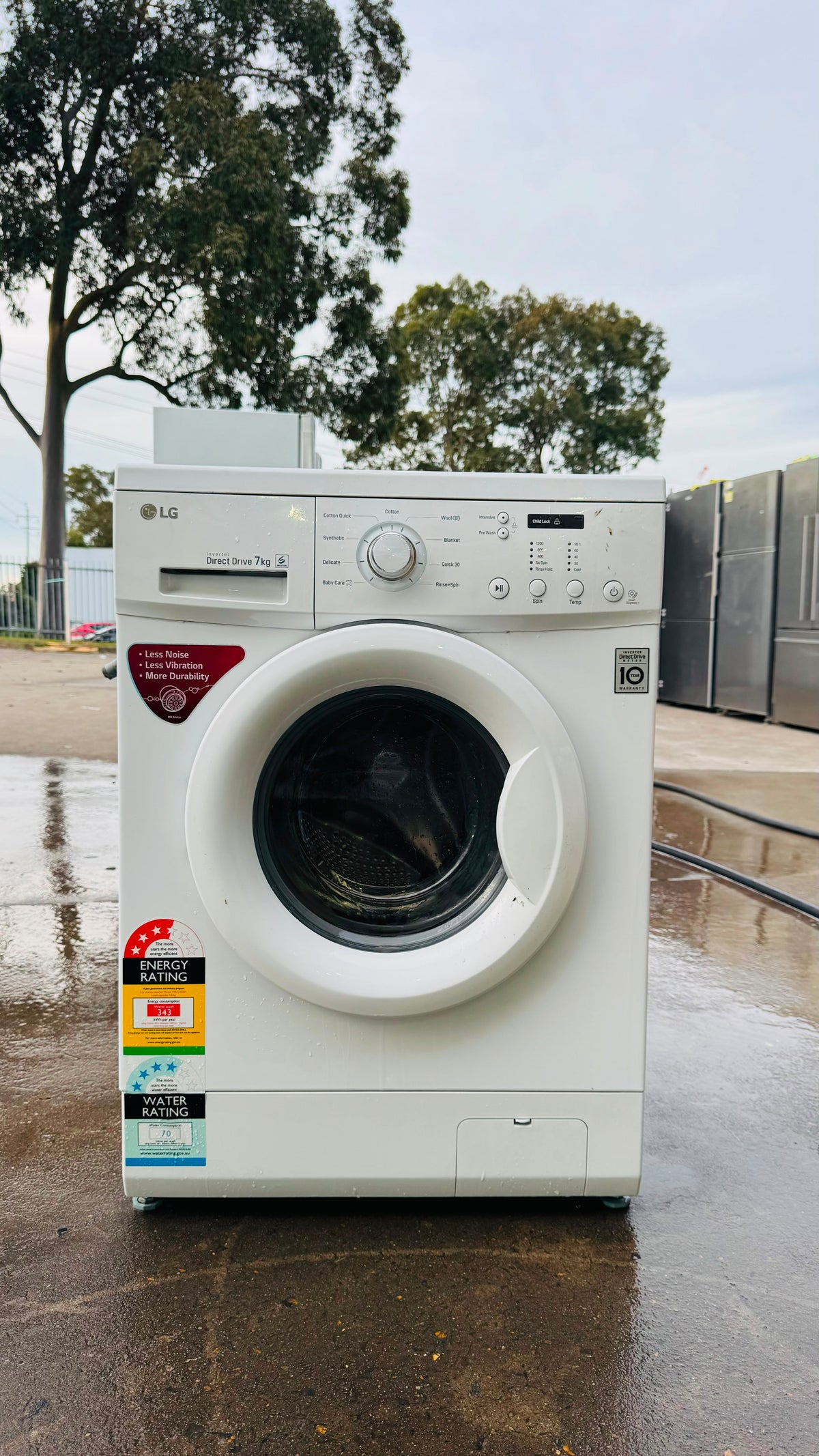 LG 7KGS FRONT LOADER WASHING MACHINE