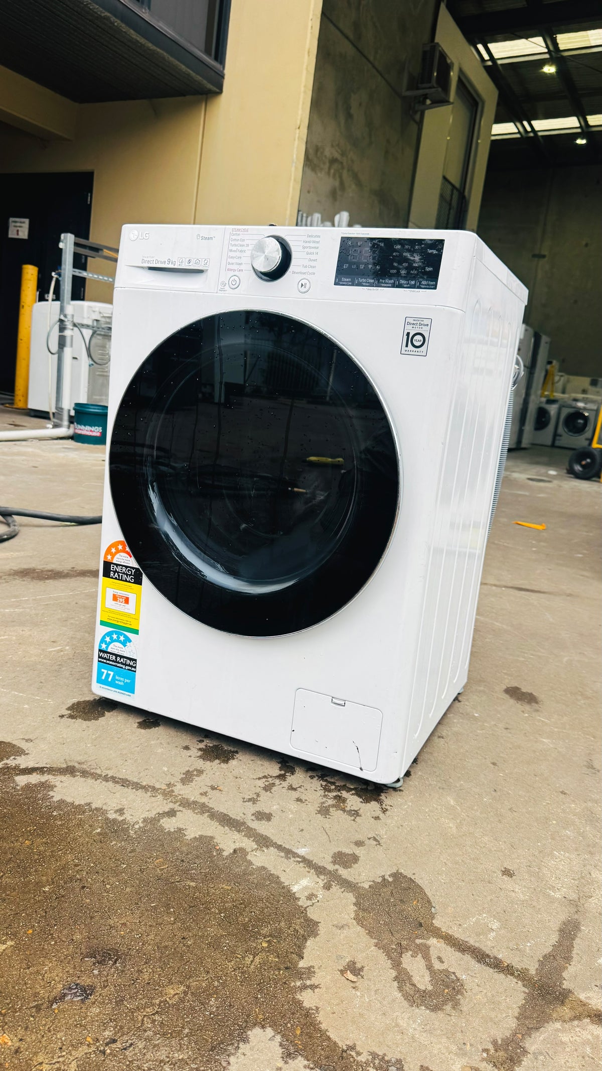 LG 9KGS FRONT LOADER WASHING MACHINE