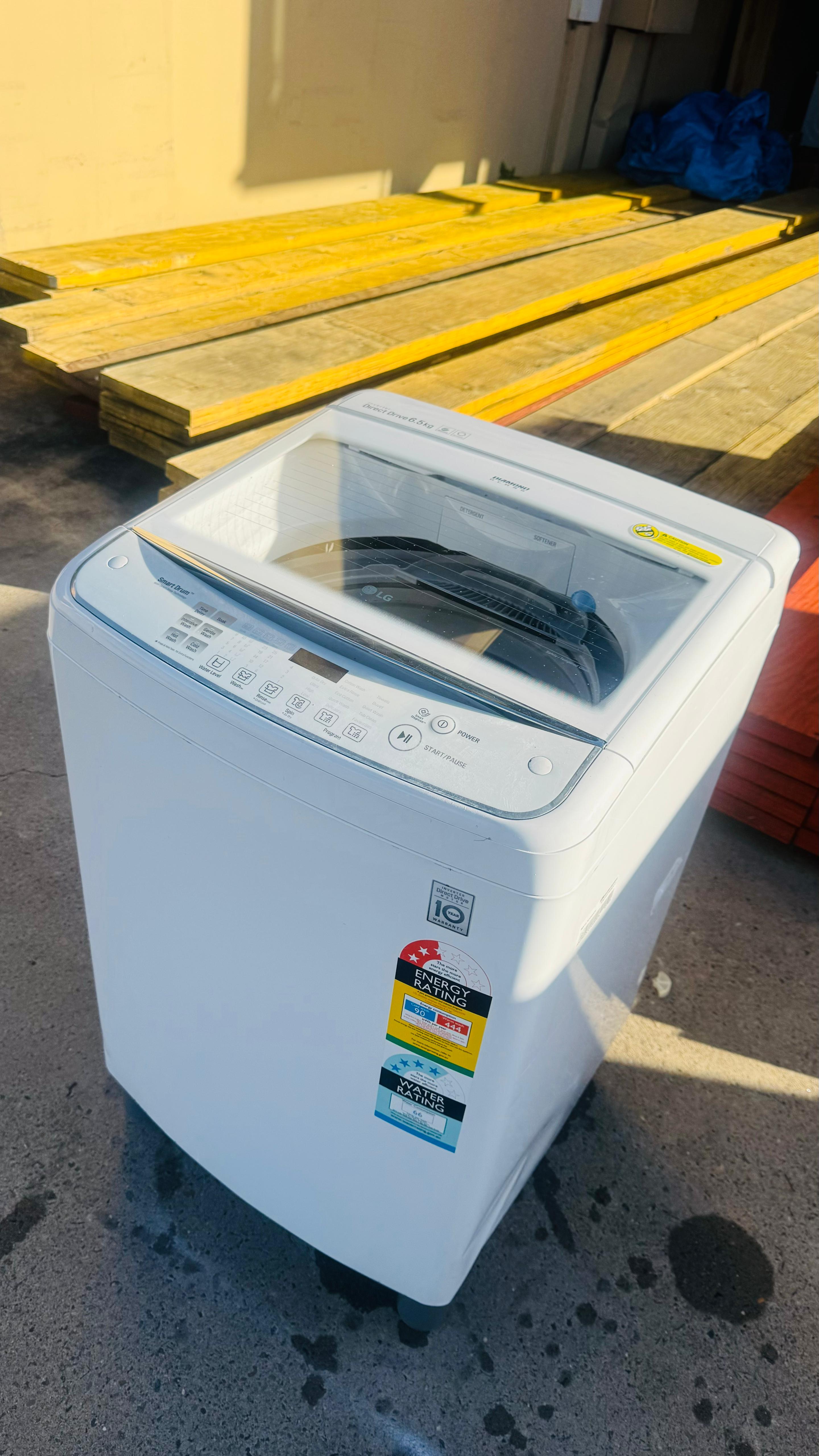 LG 6.5KGS TOP LOADER WASHING MACHINE