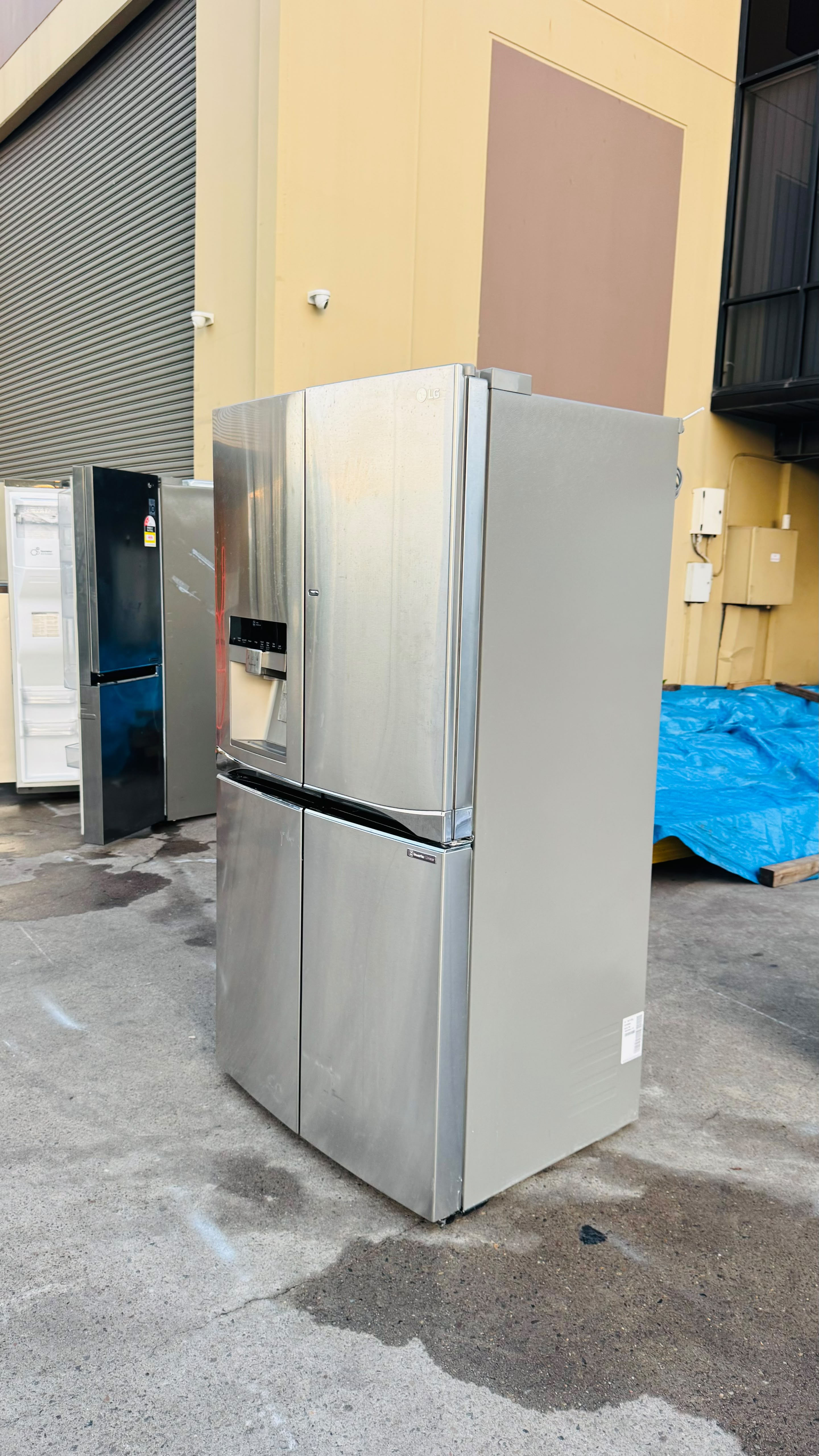 LG QUAD FRENCH DOOR 712 LITRES FRIDGE FREEZER