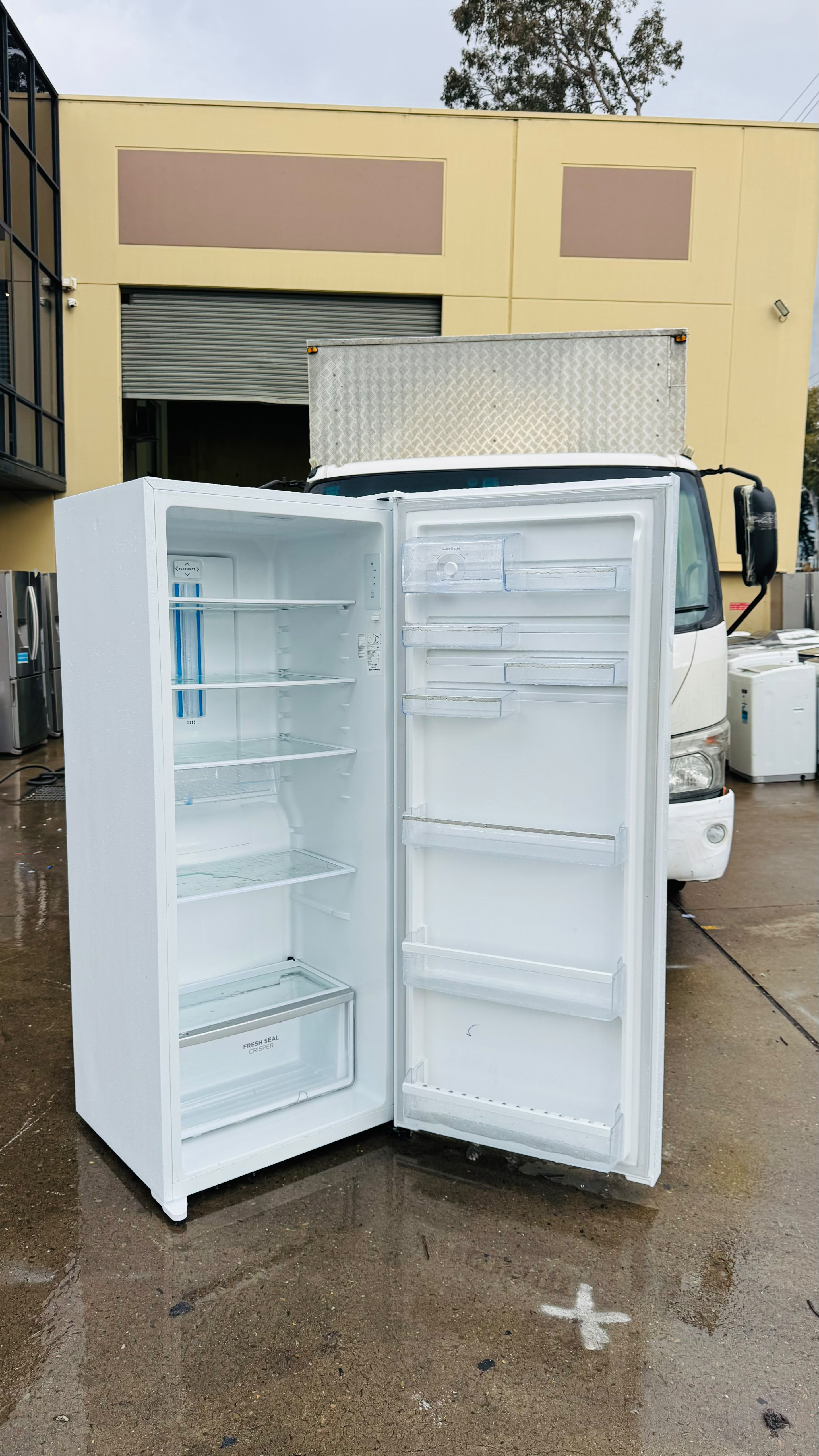 WESTINGHOUSE 501 LITRES FRIDGE ONLY