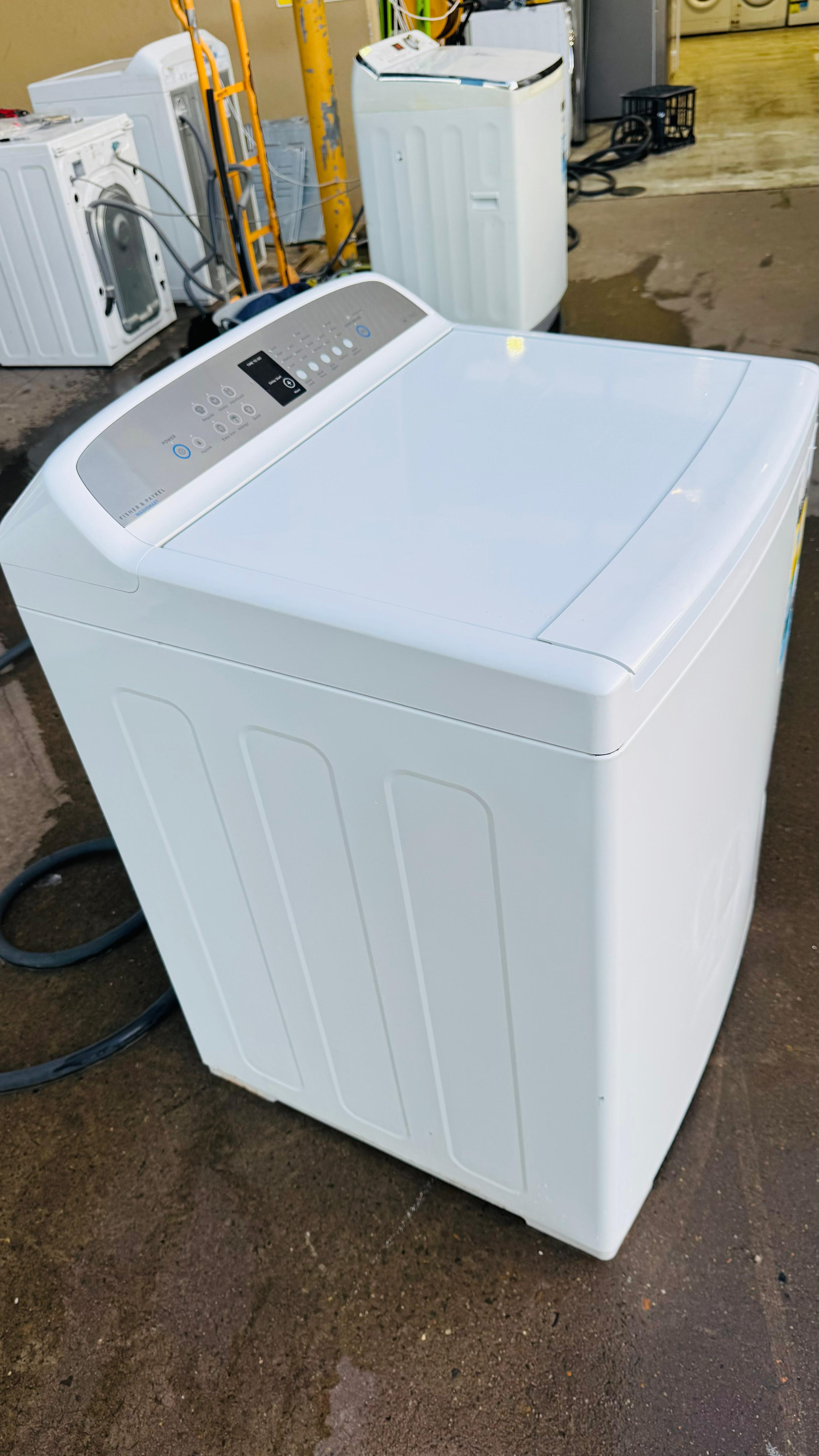 FISHER AND PAYKEL 10KGS TOP LOADER WASHING MACHINE
