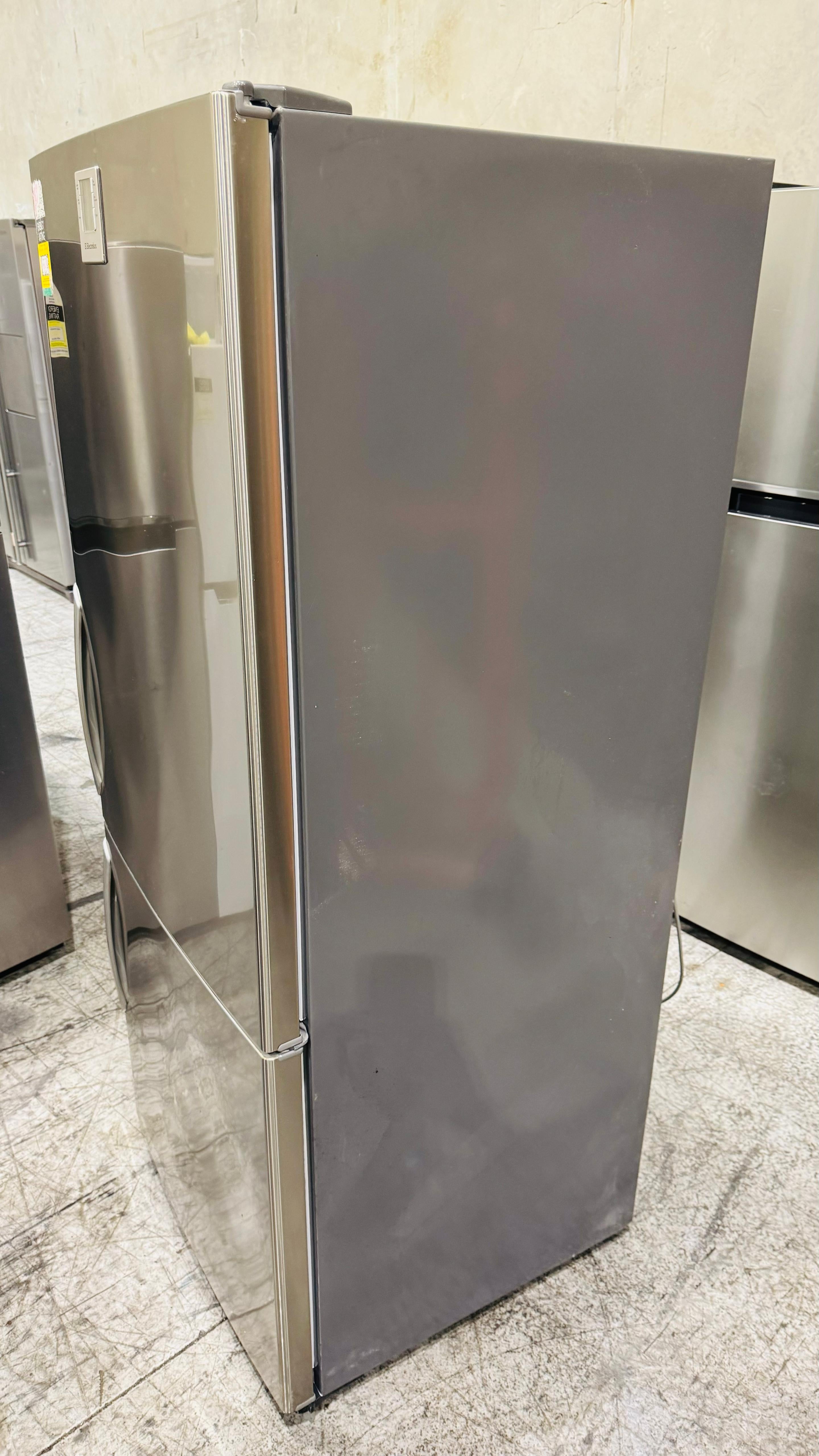ELECTROLUX 430 LITRES FRIDGE FREEZER