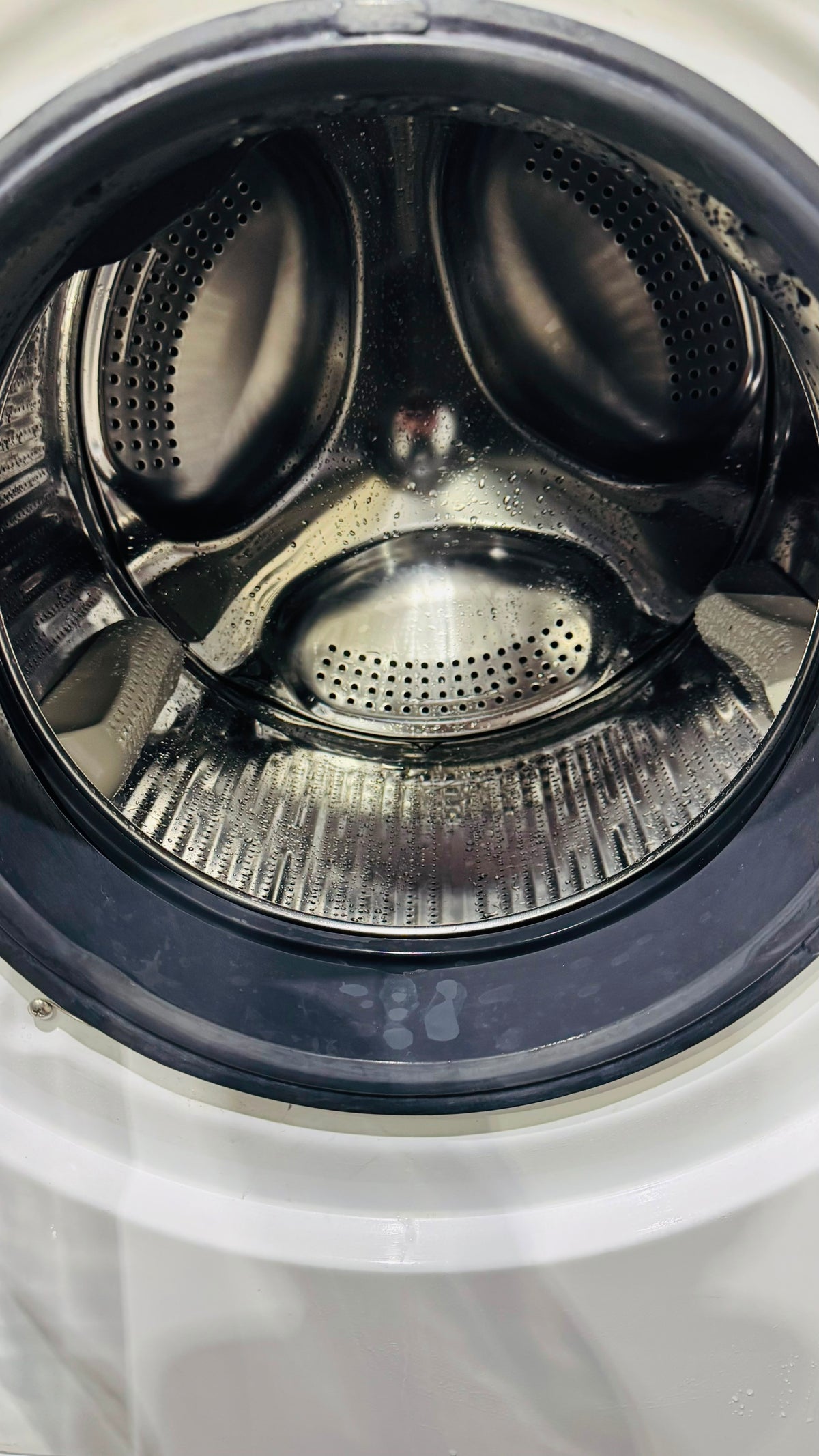 FISHER AND PAYKEL 10KGS FRONT LOADER WASHING MACHINE