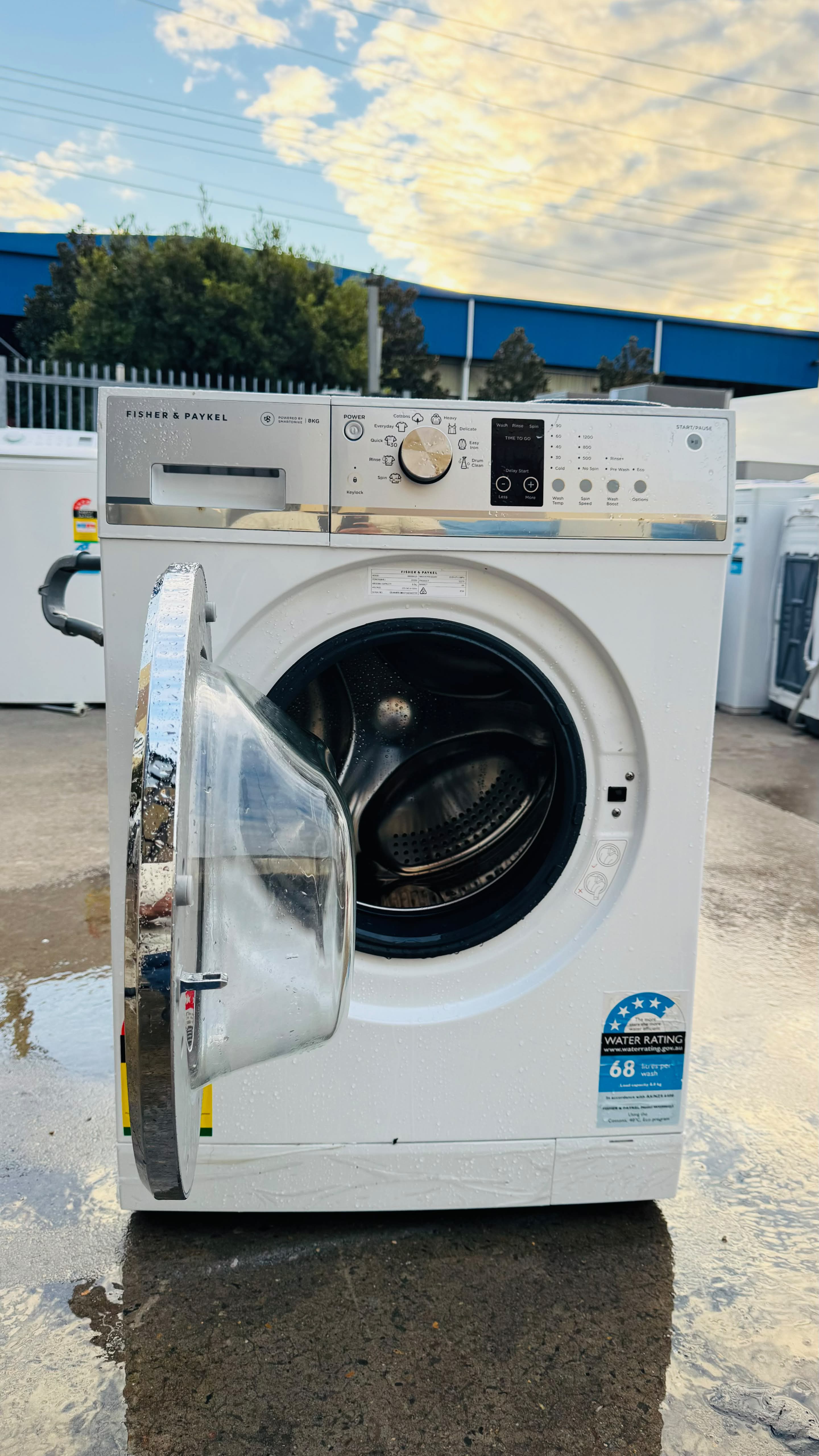FISHER AND PAYKEL 8KGS FRONT LOADER WASHING MACHINE