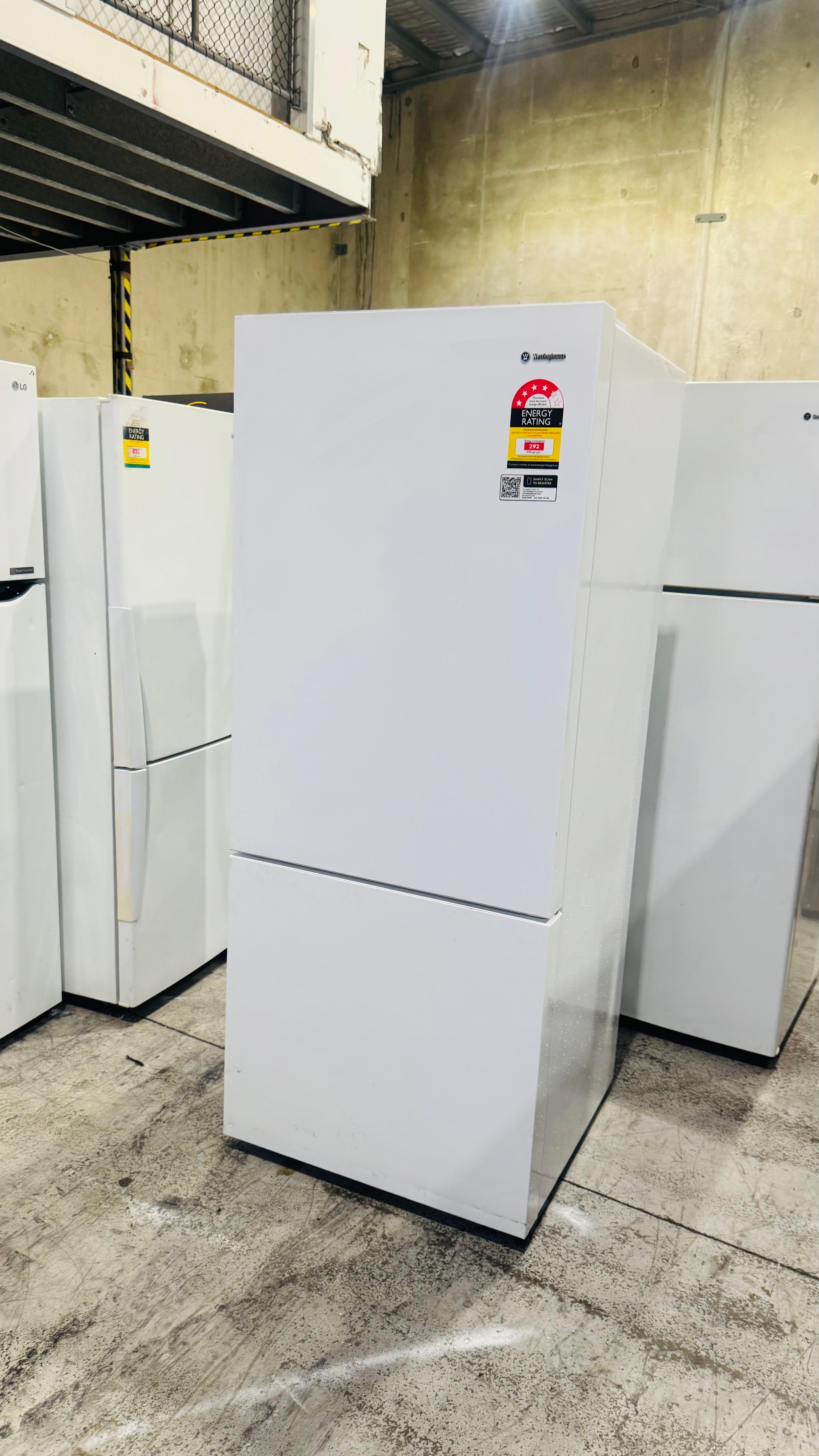 WESTINGHOUSE 453 LITRES FRIDGE FREEZER