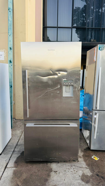FISHER AND PAYKEL 519 LITRES FRIDGE FREEZER