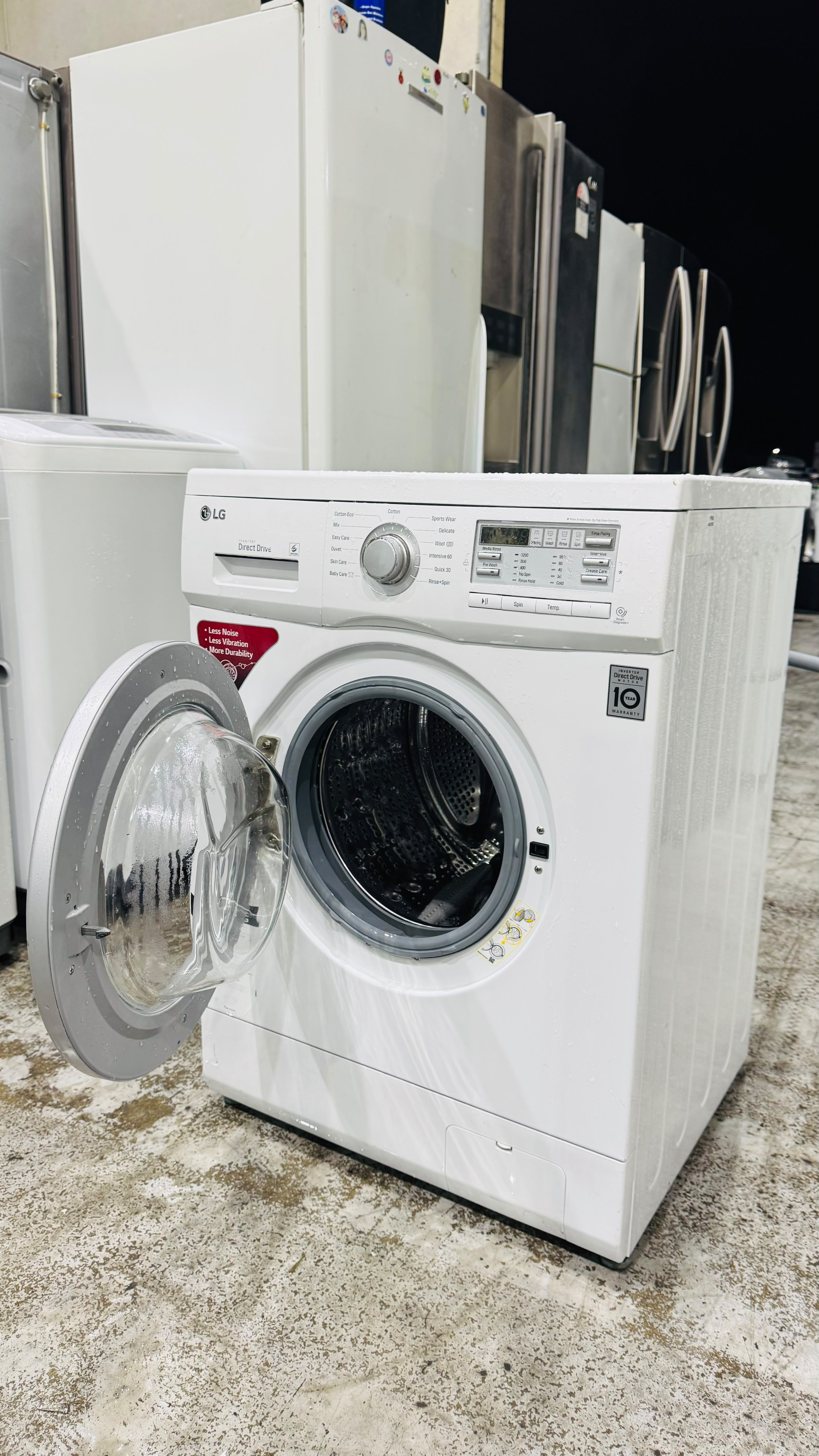 LG 7KGS FRONT LOADER WASHING MACHINE