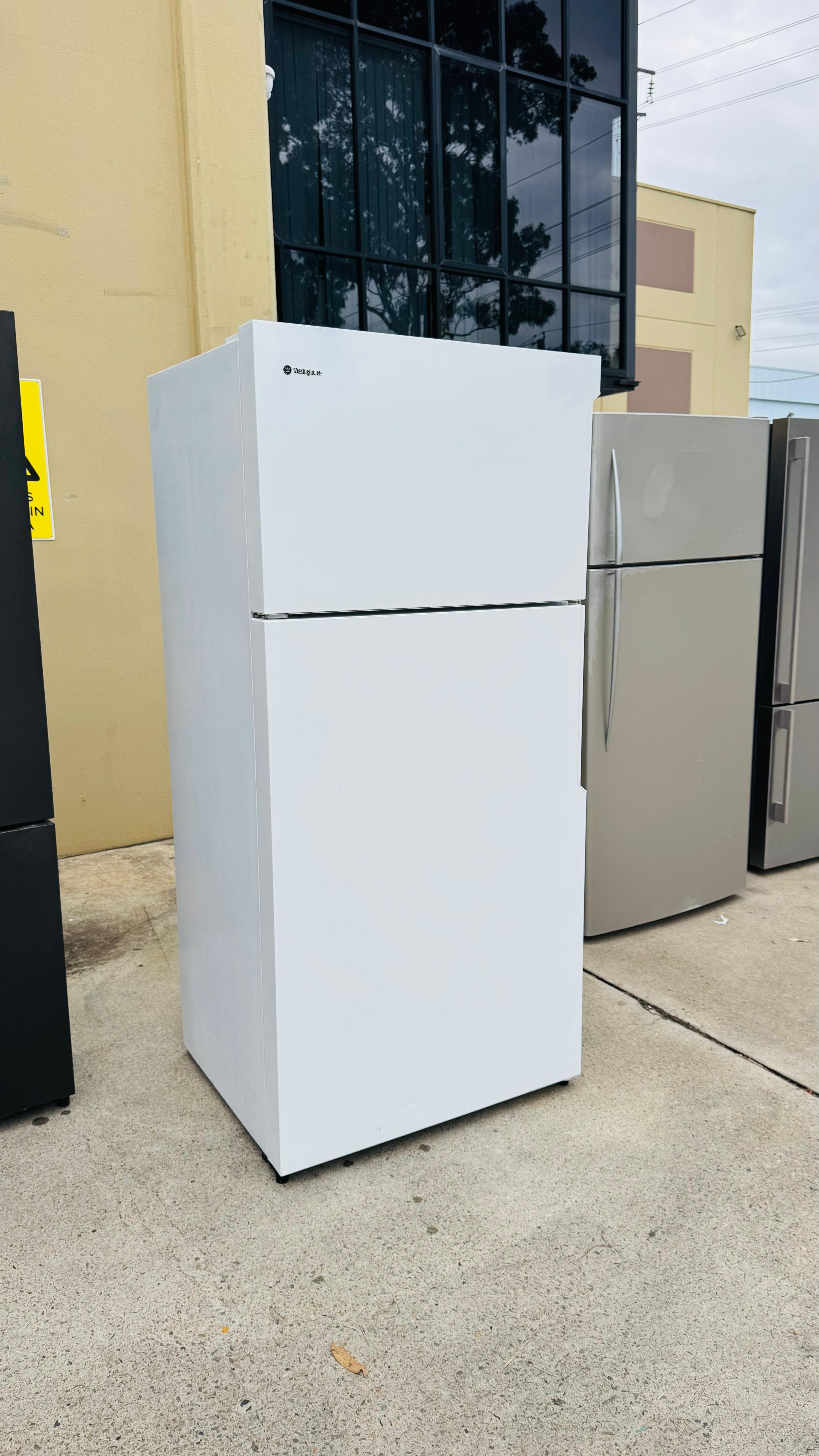 WESTINGHOUSE 536 LITRES FRIDGE FREEZER