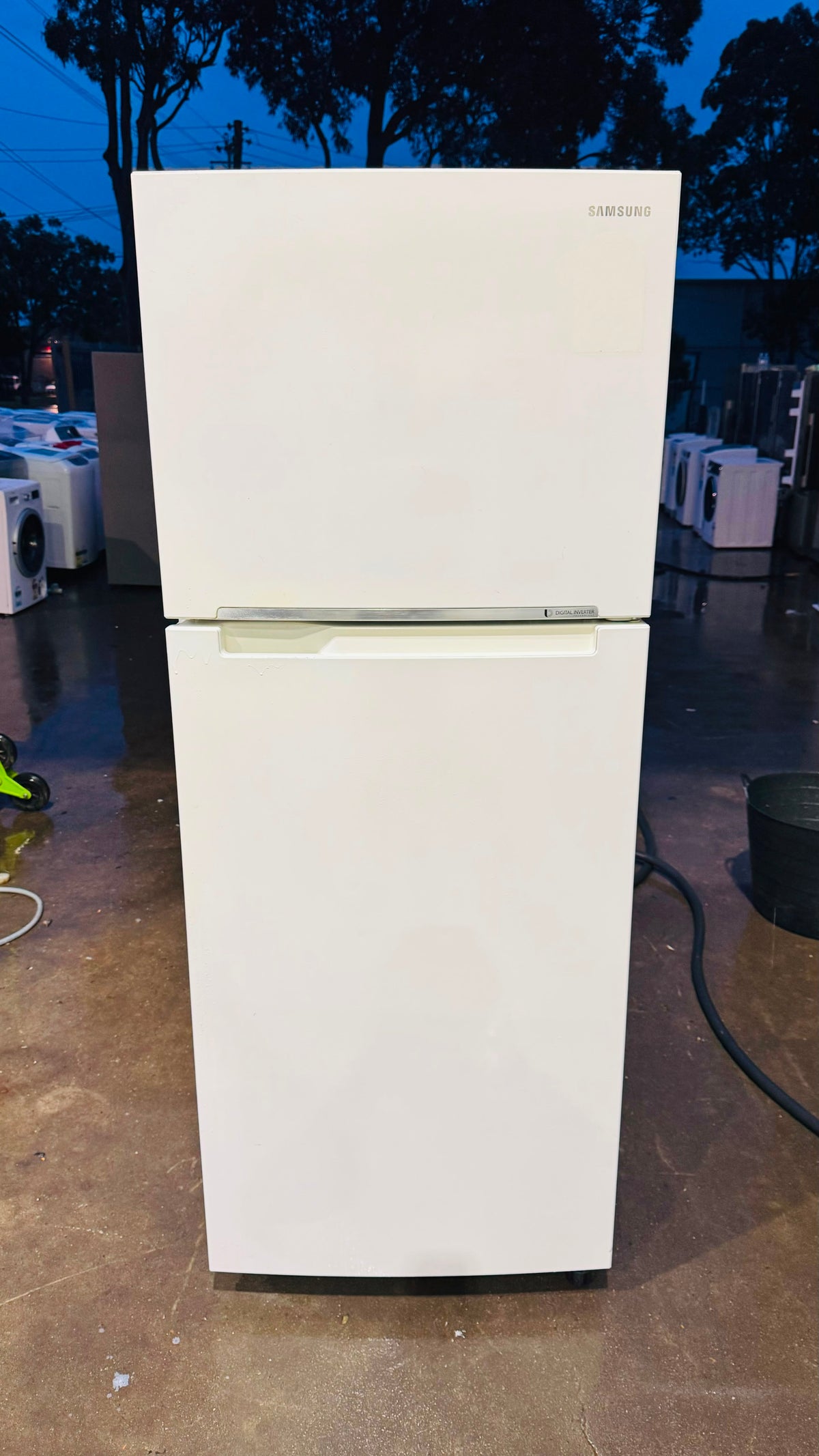 SAMSUNG 469 LITRES FRIDGE FREEZER