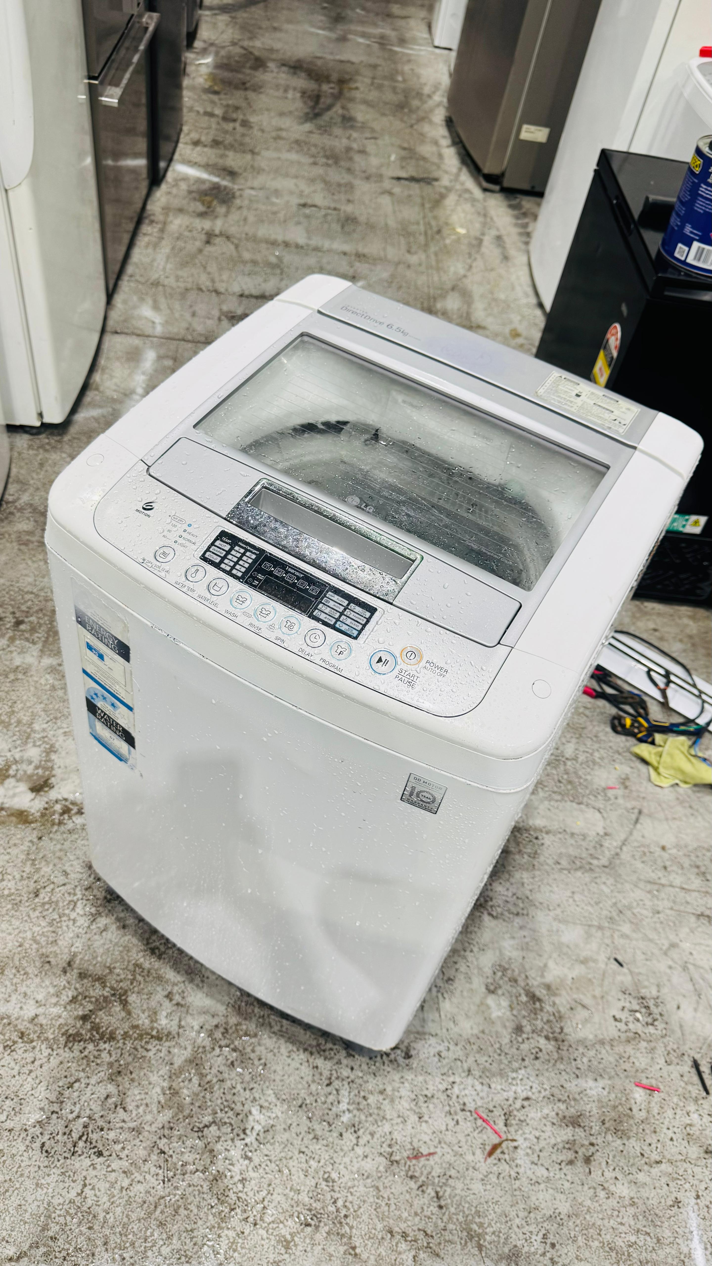 LG 6.5 KGS TOP LOADER WASHING MACHINE