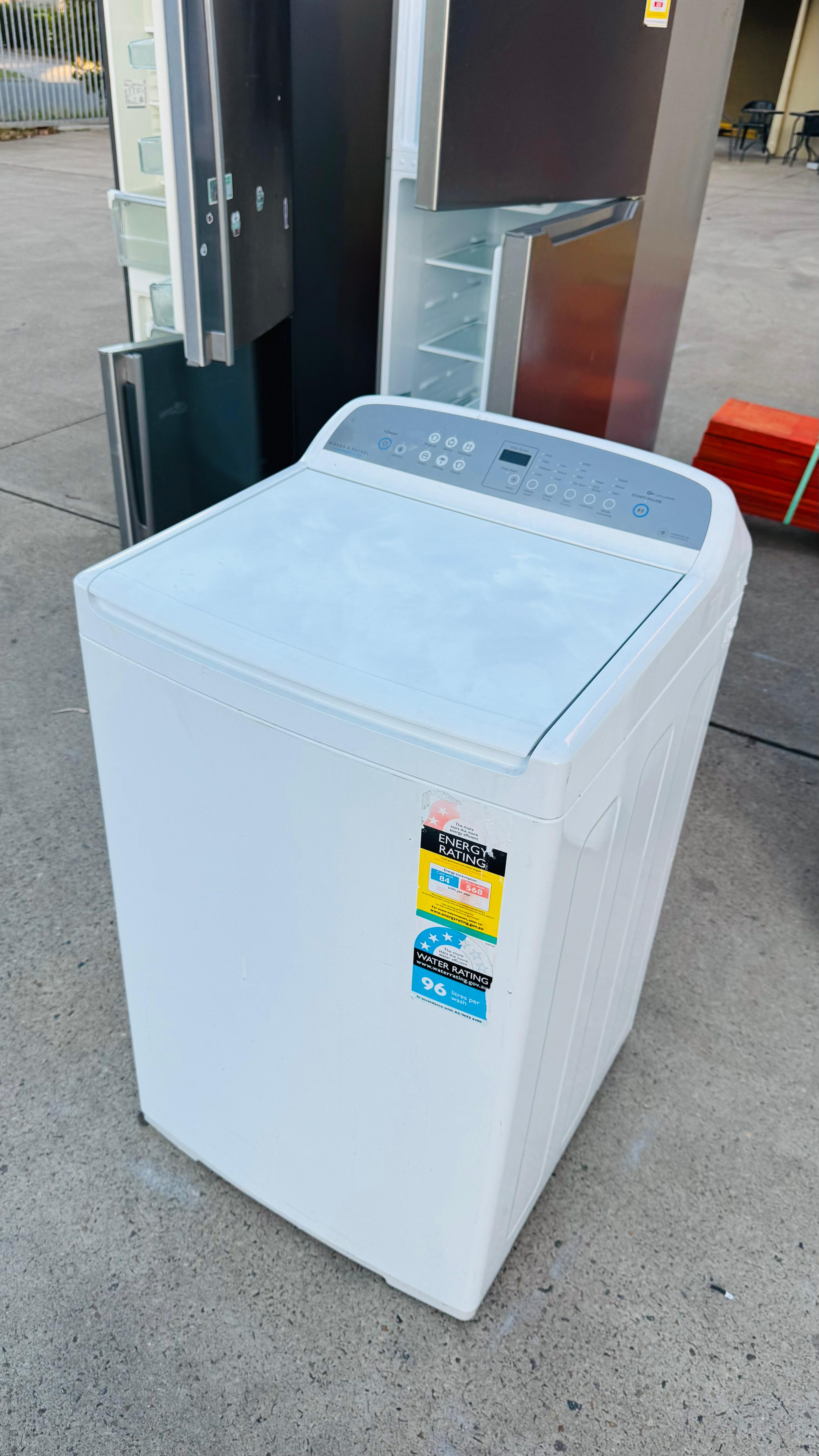 FISHER AND PAYKEL 8.5KGS TOP LOADER WASHING MACHINE