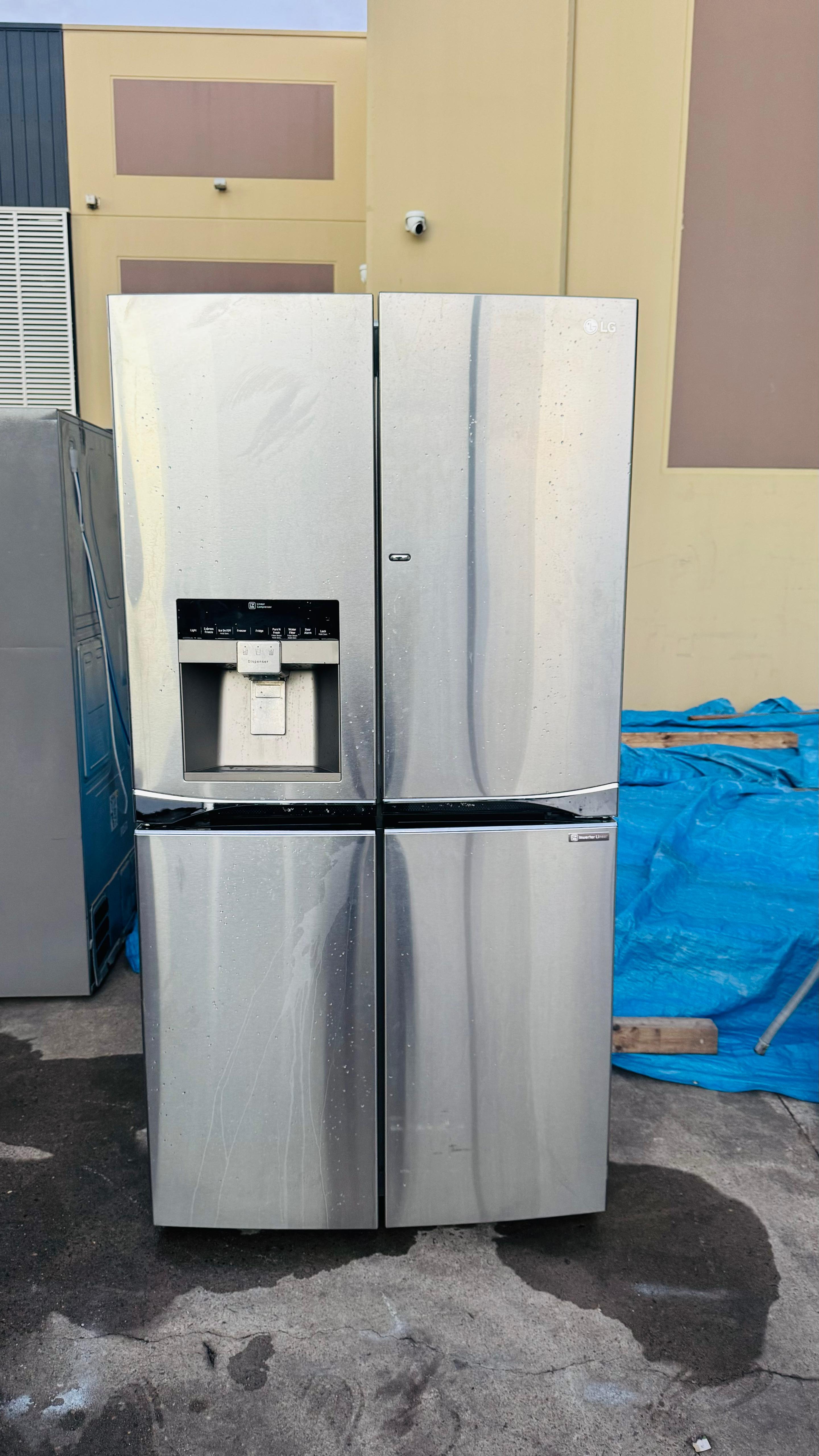 LG QUAD FRENCH DOOR 712 LITRES FRIDGE FREEZER