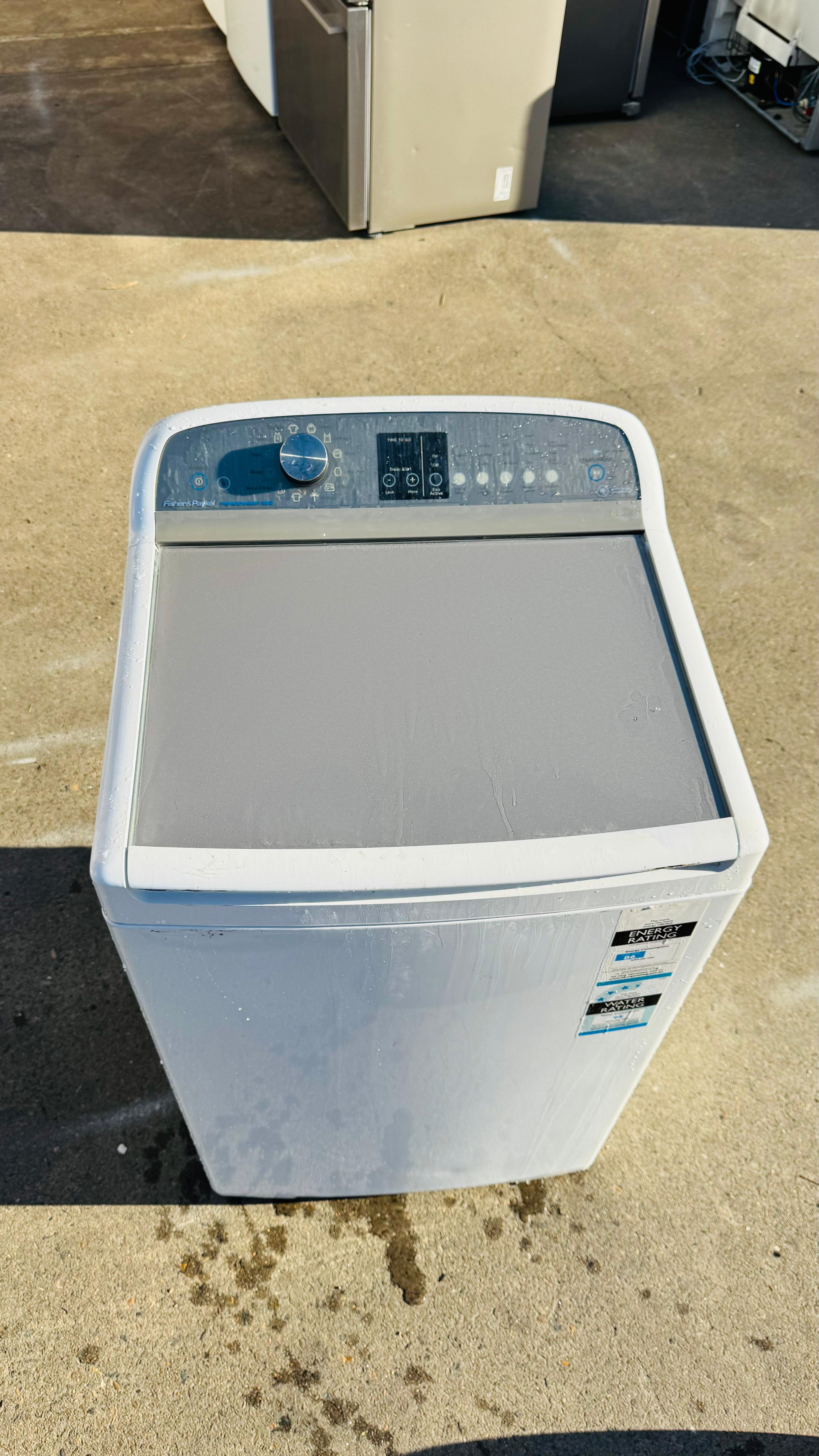 FISHER AND PAYKEL 8KGS TOP LOADER WASHING MACHINE