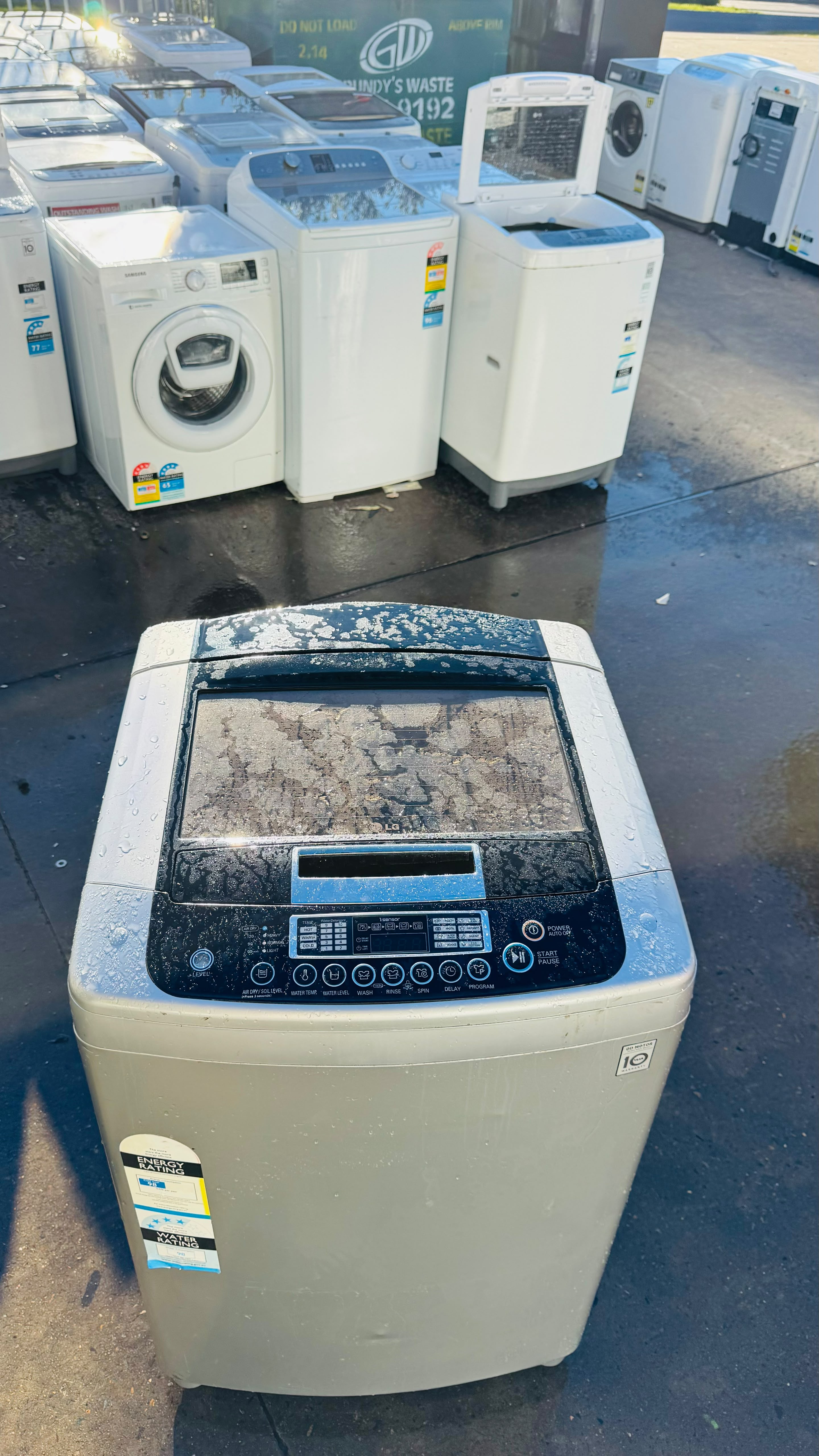 LG 9.5KGS TOP LOADER WASHING MACHINE
