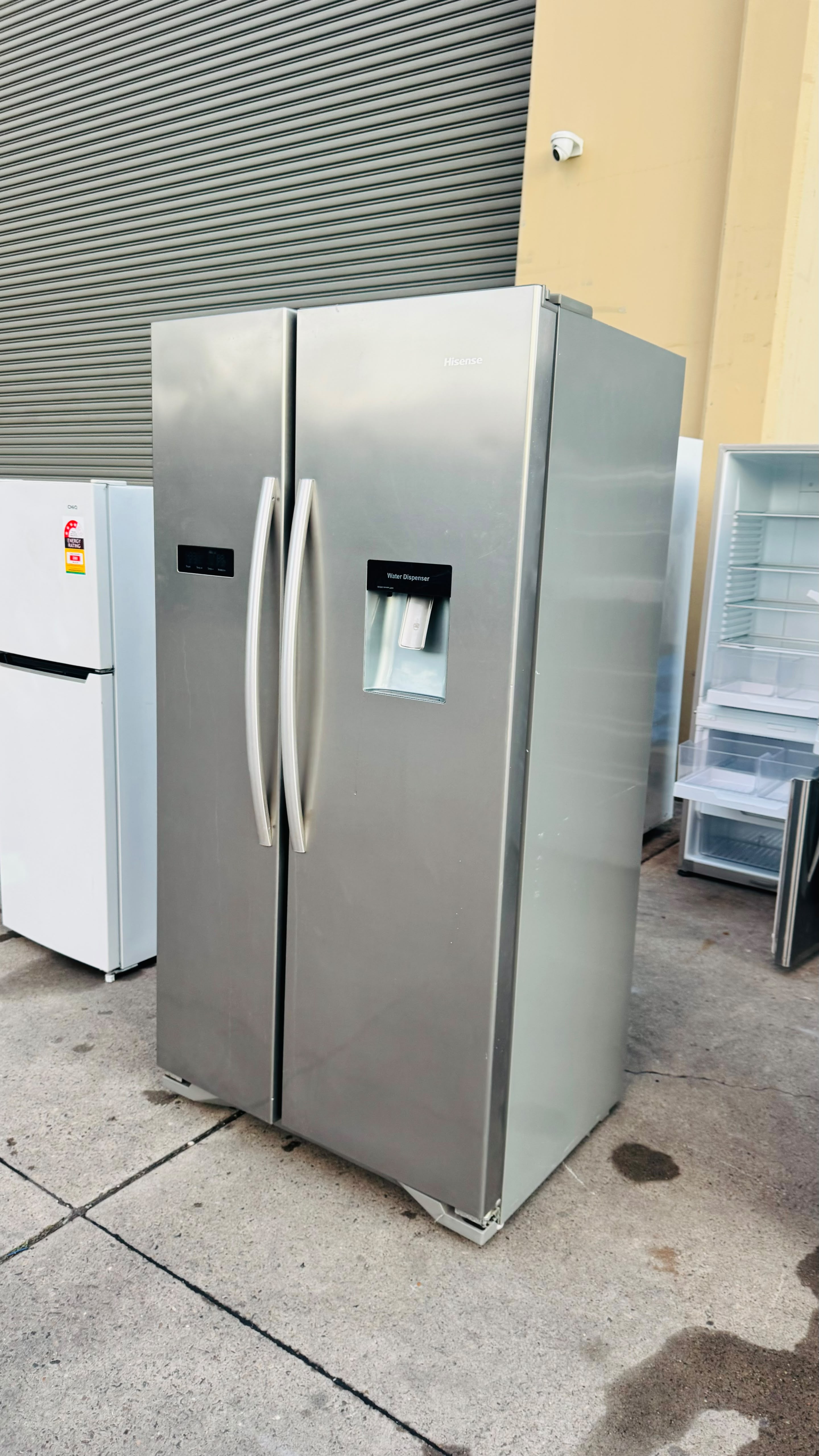 HISENSE SIDE BY SIDE 610 LITRES FRIDGE FREEZER