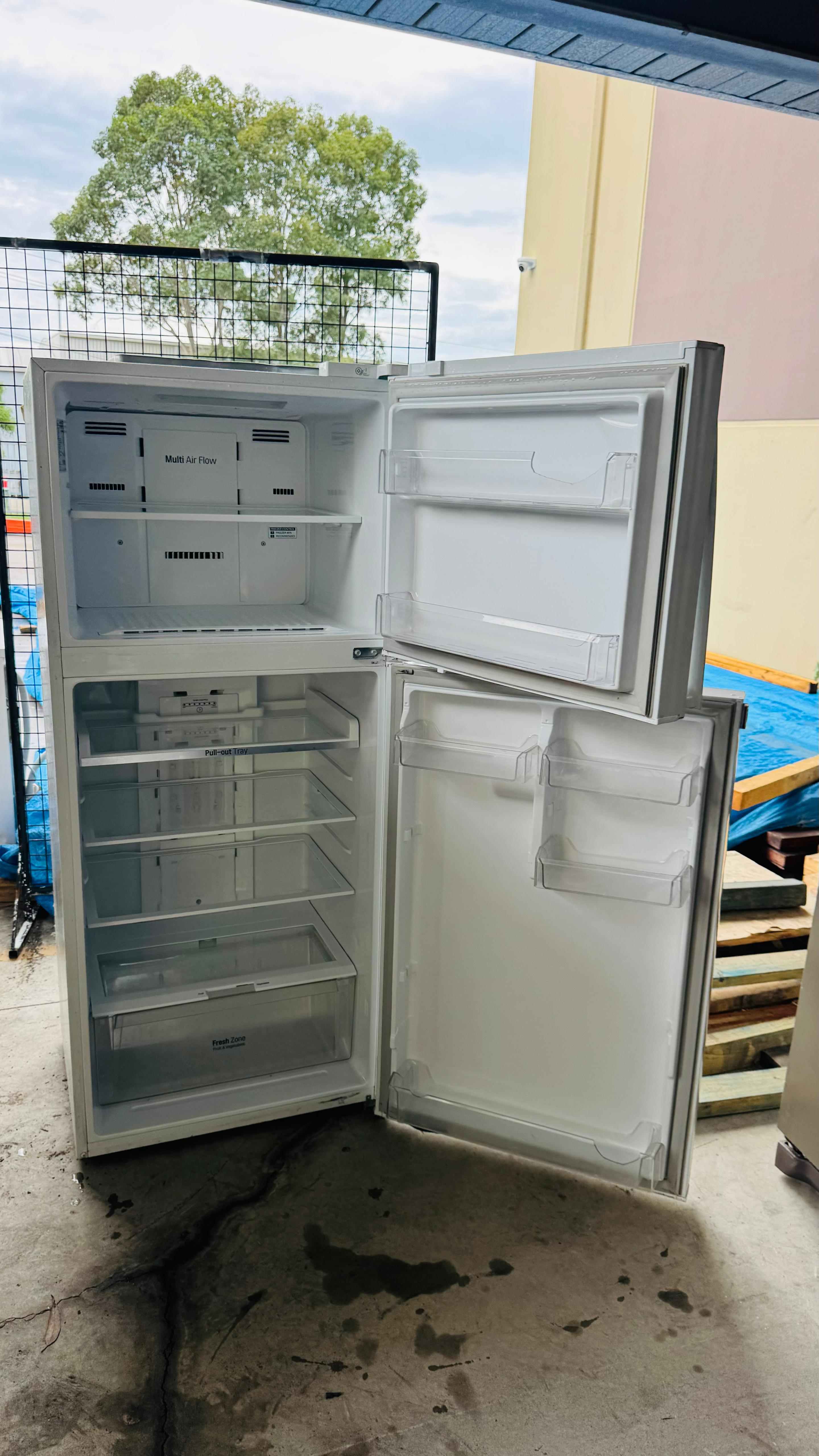 LG 442 LITRES FRIDGE FREEZER