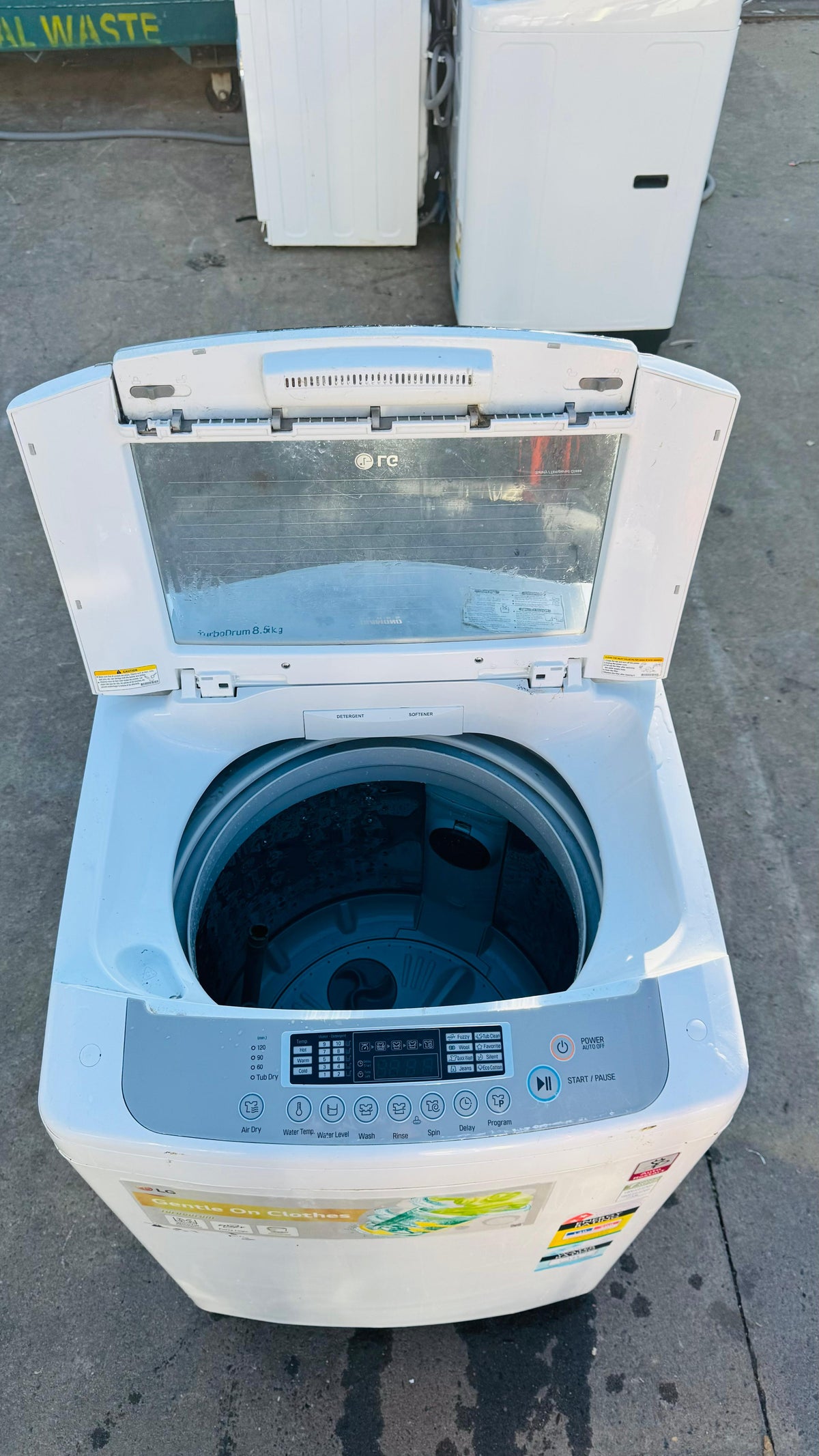 LG 8.5KGS TOP LOADER WASHING MACHINE