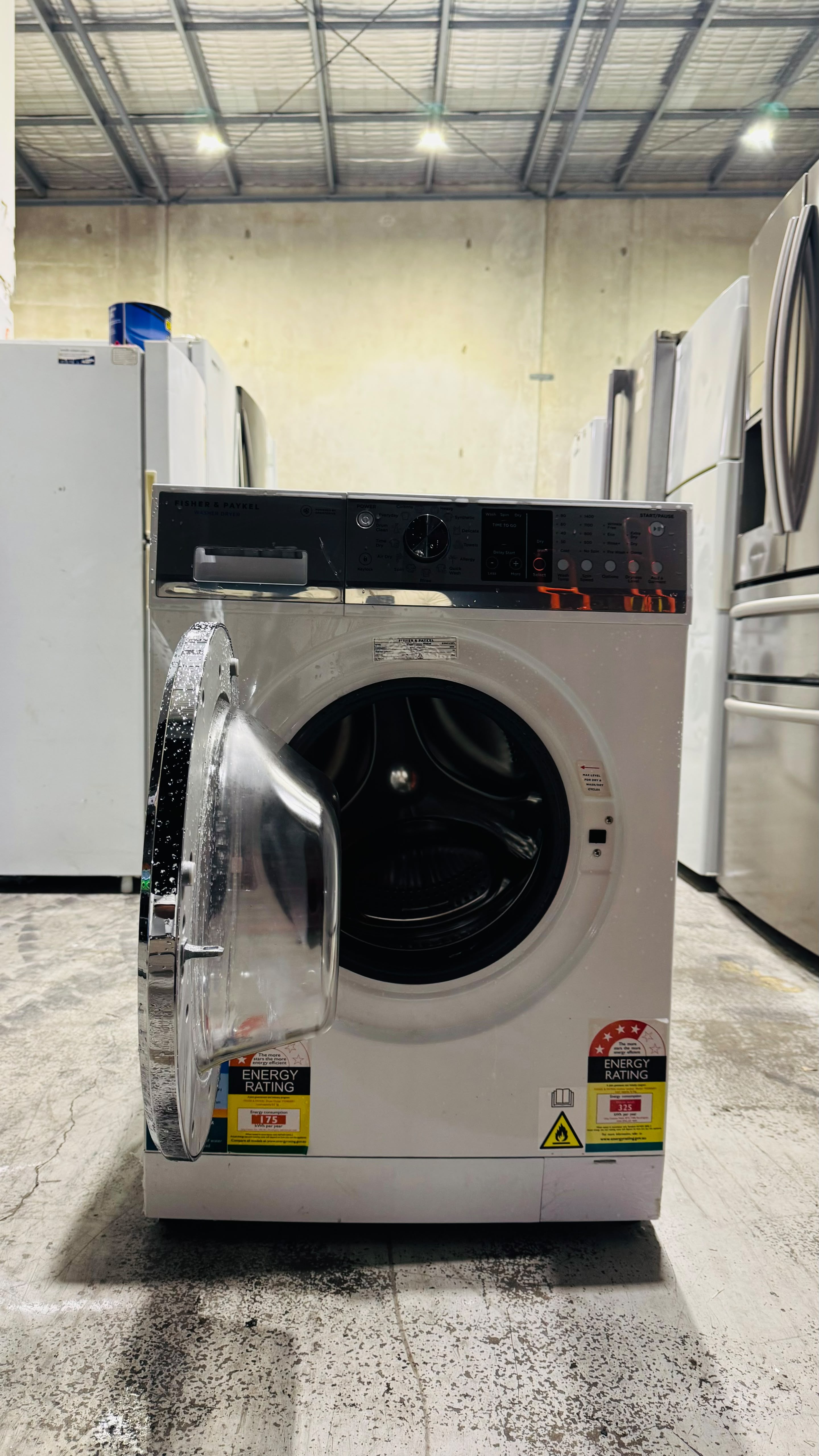 FISHER AND PAYKEL 8.5KGS FRONT LOADER WASHING MACHINE