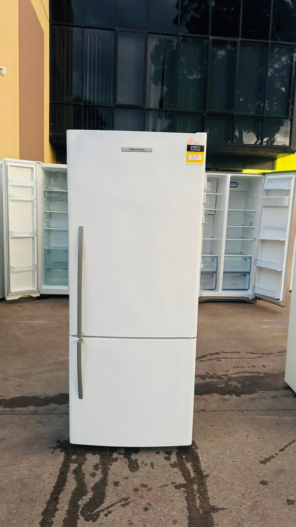 FISHER AND PAYKEL 442 LITRES FRIDGE FREEZER
