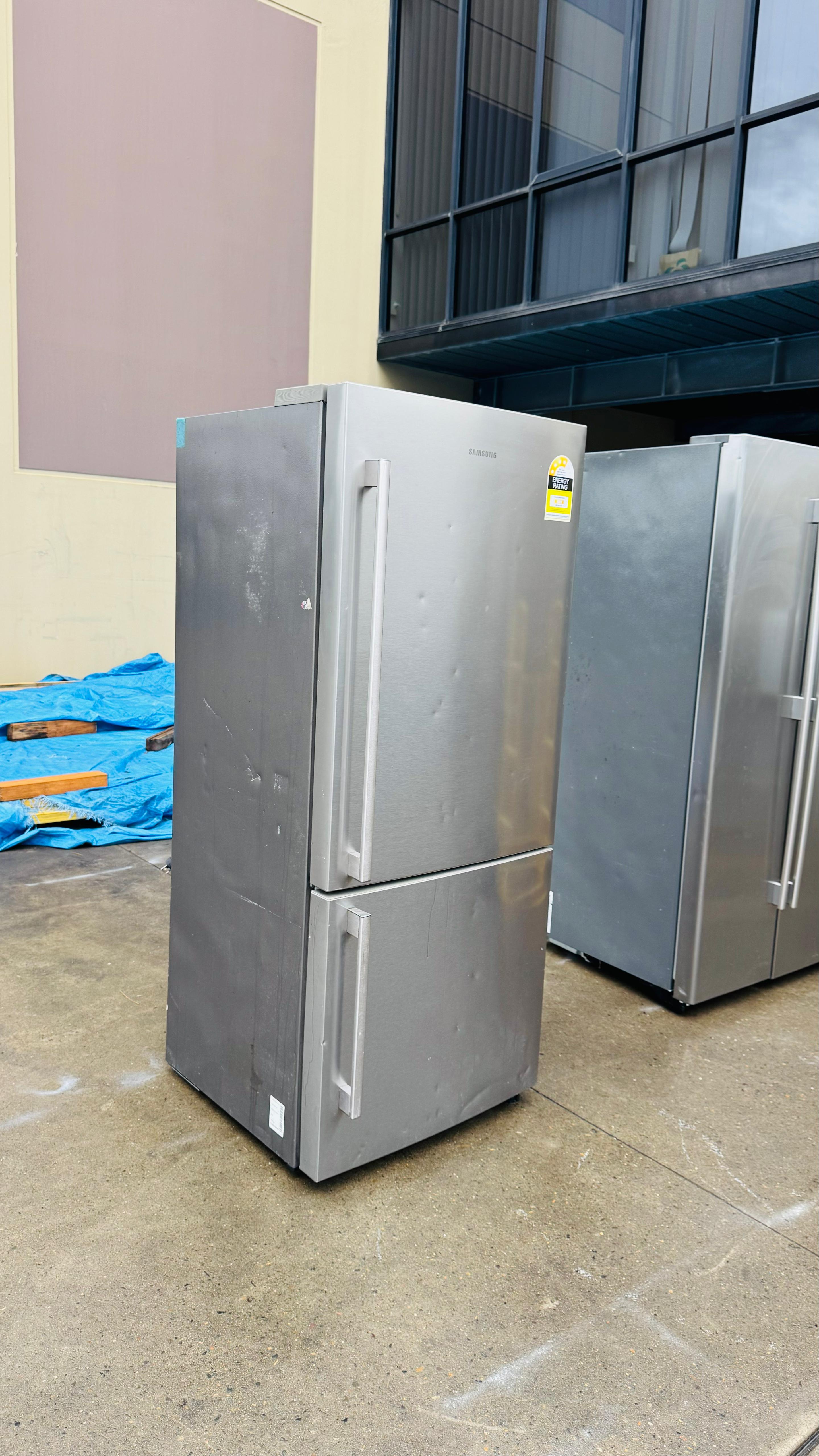 SAMSUNG 458 LITRES FRIDGE FREEZER