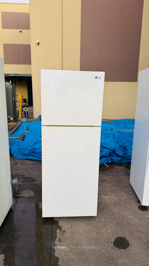 LG 315 LITRES FRIDGE FREEZER