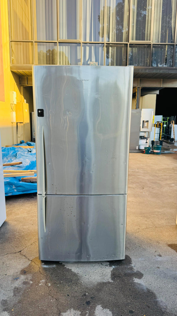 FISHER AND PAYKEL 519 LITRES FRIDGE FREEZER