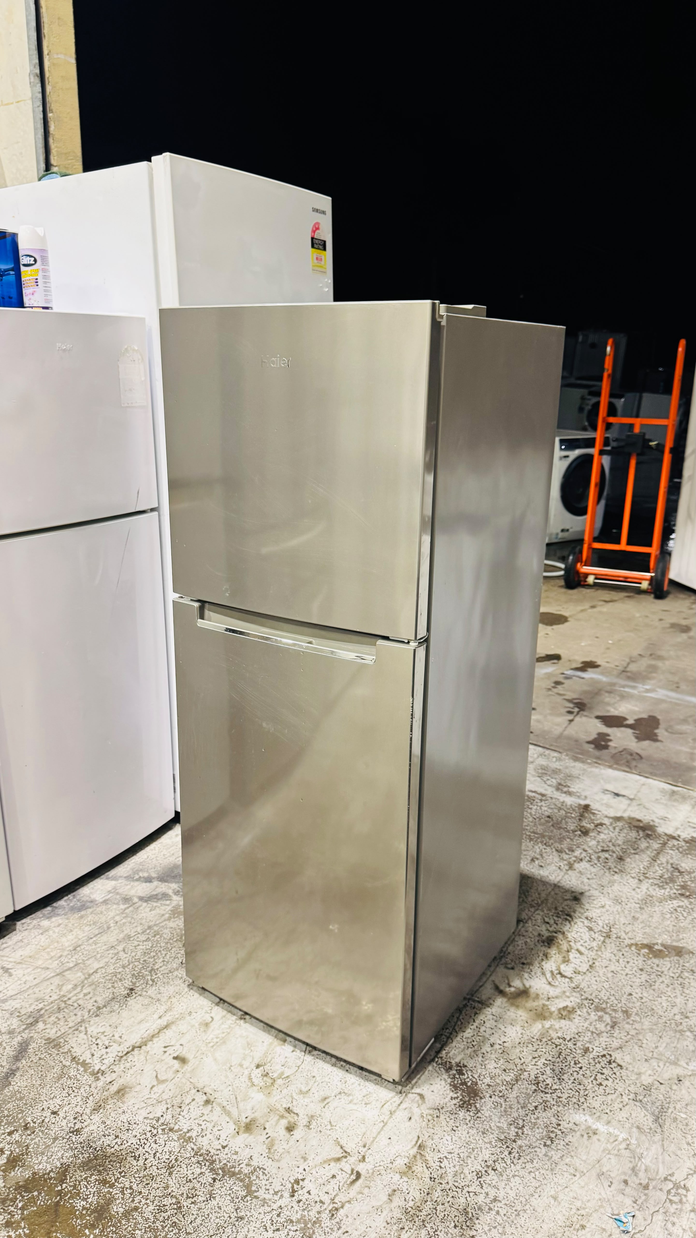 HAIER 220 LITRES FRIDGE FREEZER