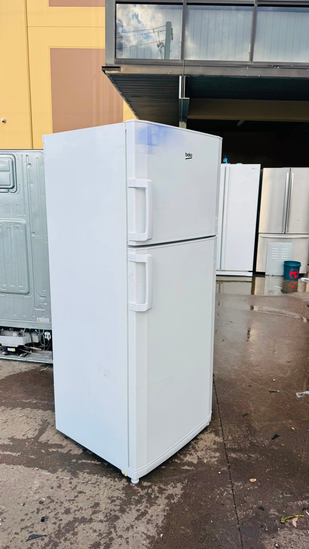 BEKO 415 LITRES FRIDGE FREEZER