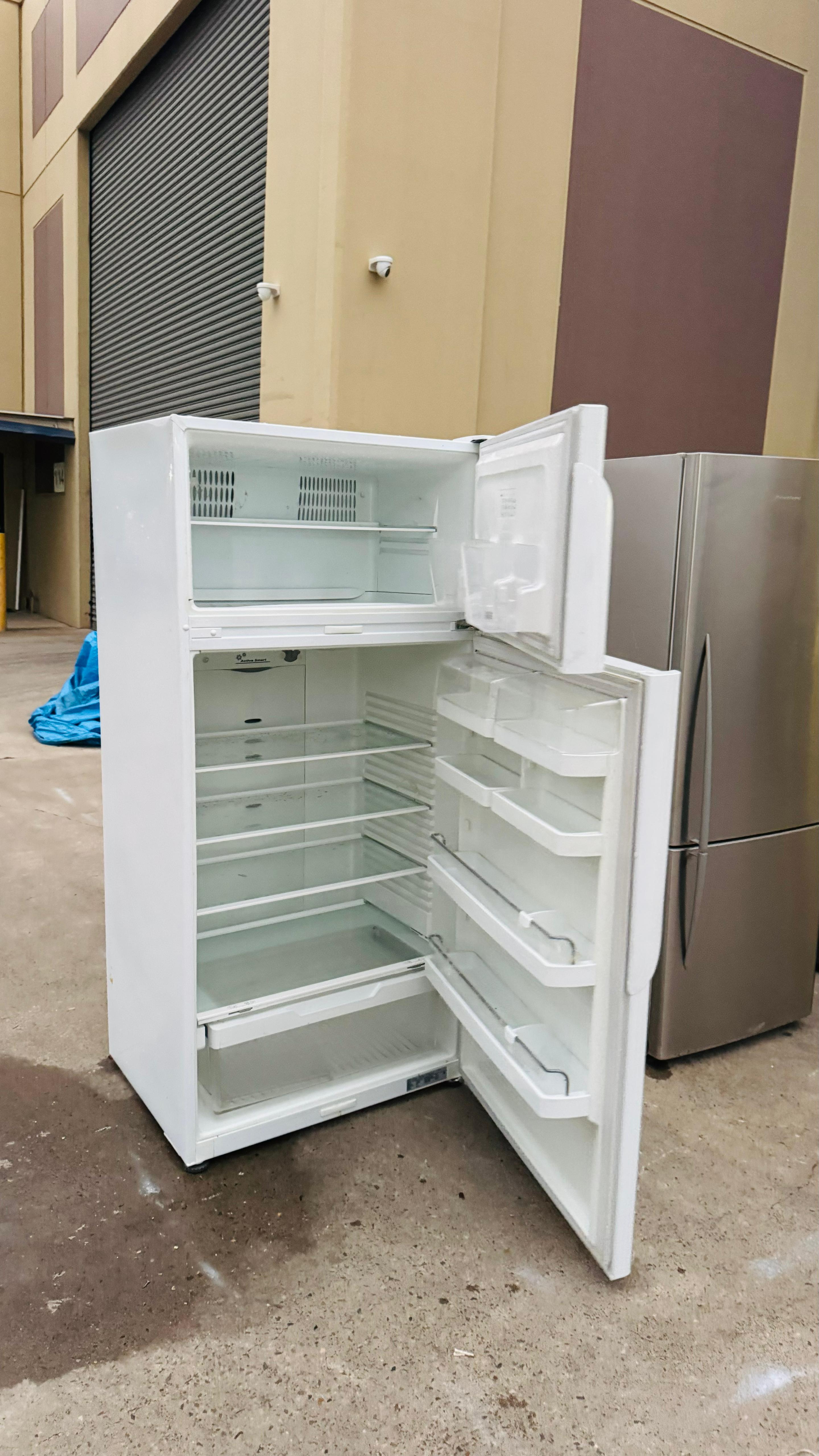 FISHER AND PAYKEL 519 LITRES FRIDGE FREEZER