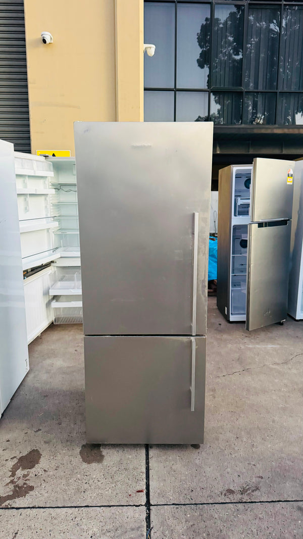 FISHER AND PAYKEL 403 LITRES FRIDGE FREEZER