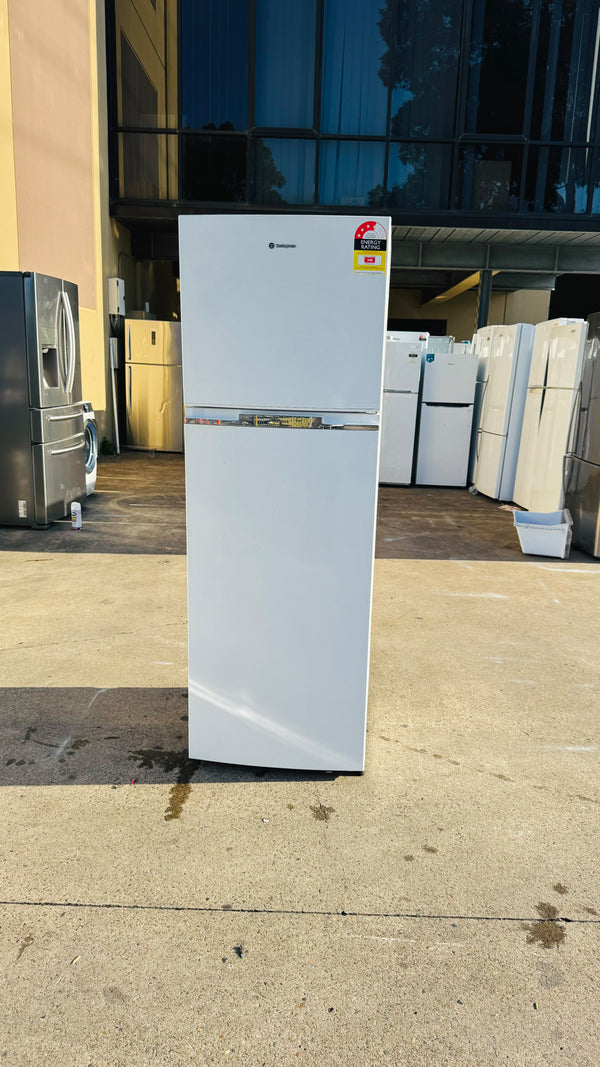WESTINGHOUSE 370 LITRES FRIDGE FREEZER