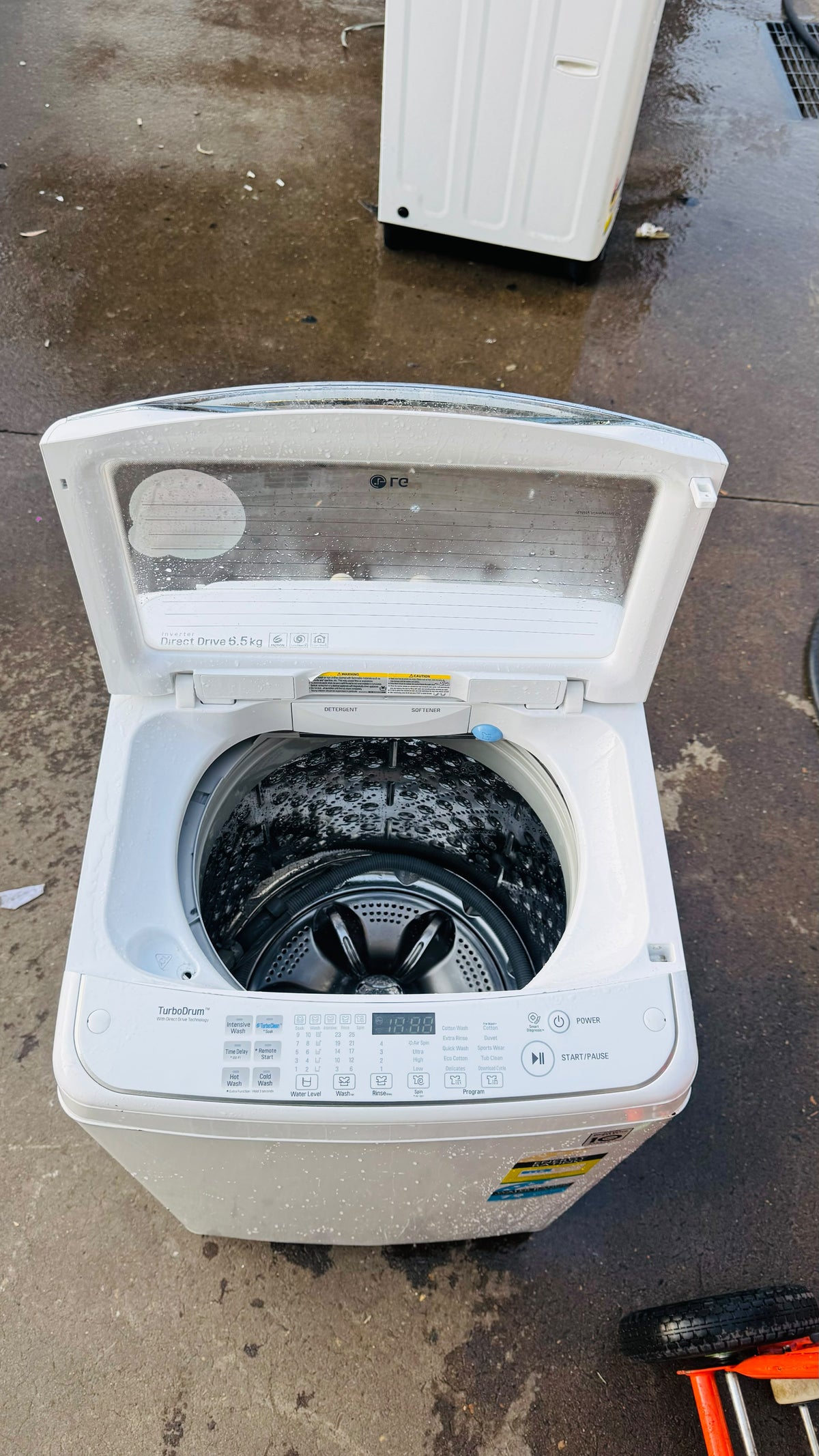 LG 6.5KGS TOP LOADER WASHING MACHINE