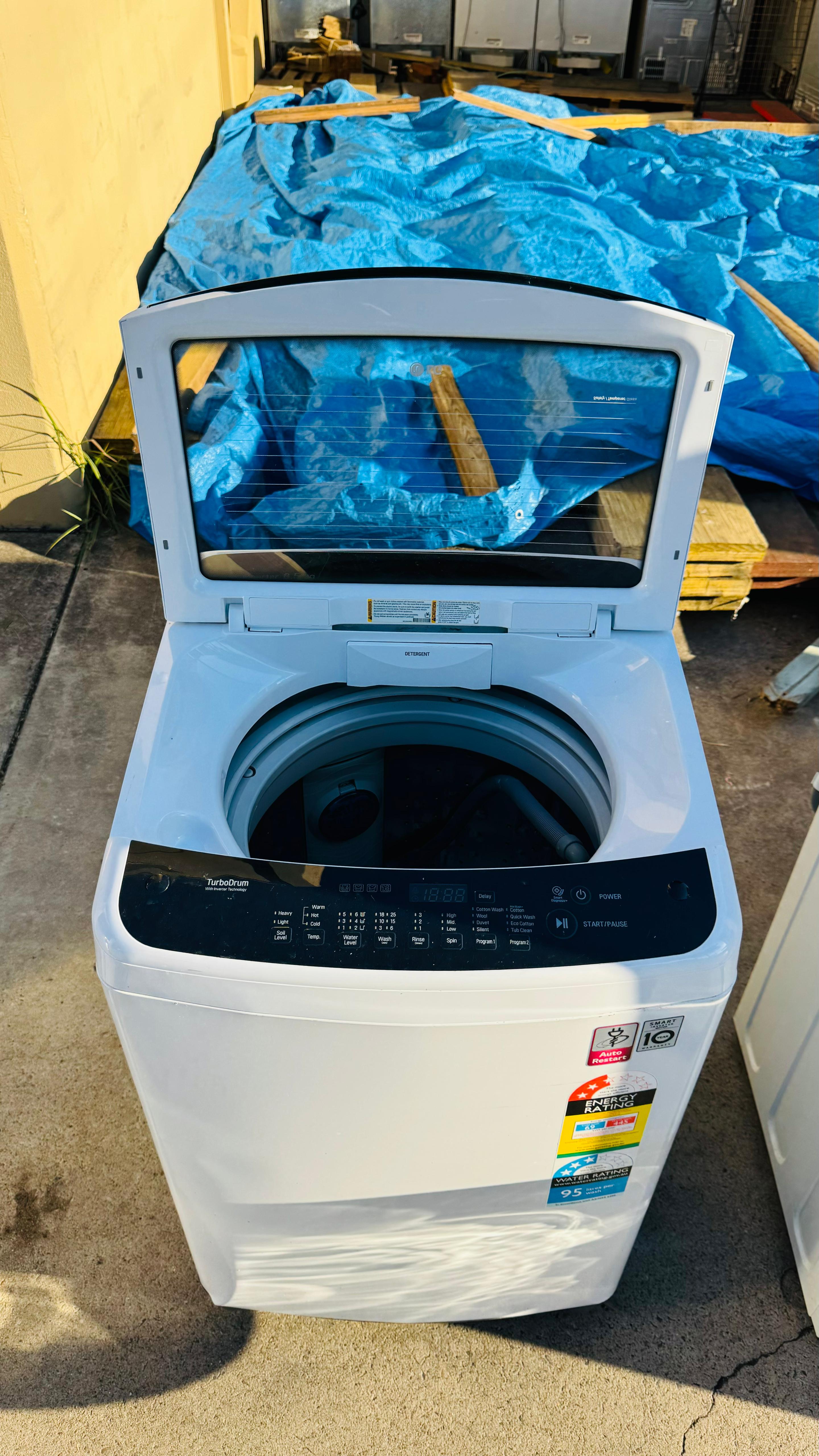 LG 6.5 KGS TOP LOADER WASHING MACHINE