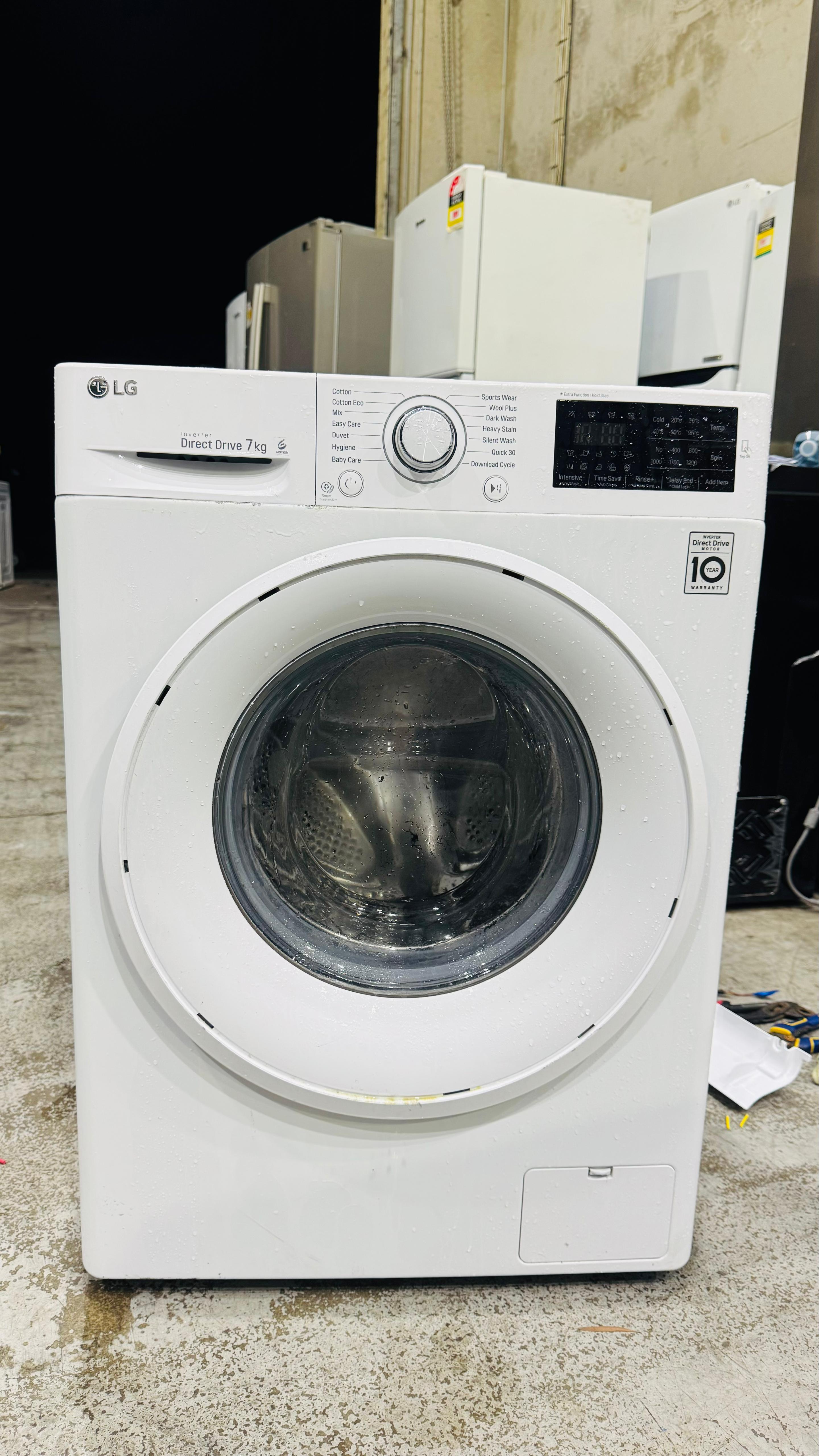 LG 7 KGS FRONT LOADER WASHING MACHINE