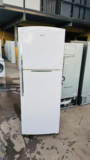 TOSHIBA 423 LITRES FRIDGE FREEZER