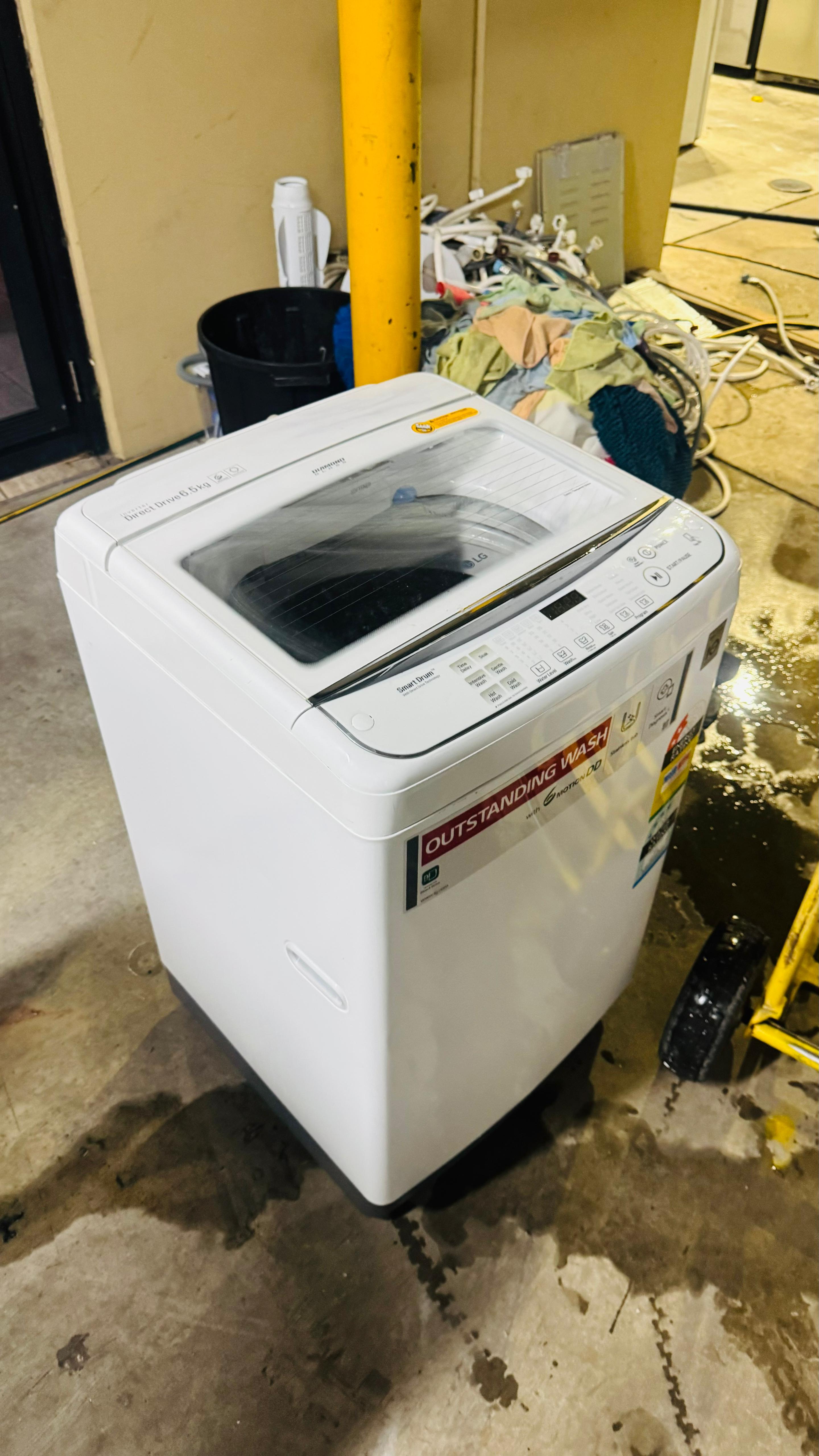 LG 6.5 KGS TOP LOADER WASHING MACHINE