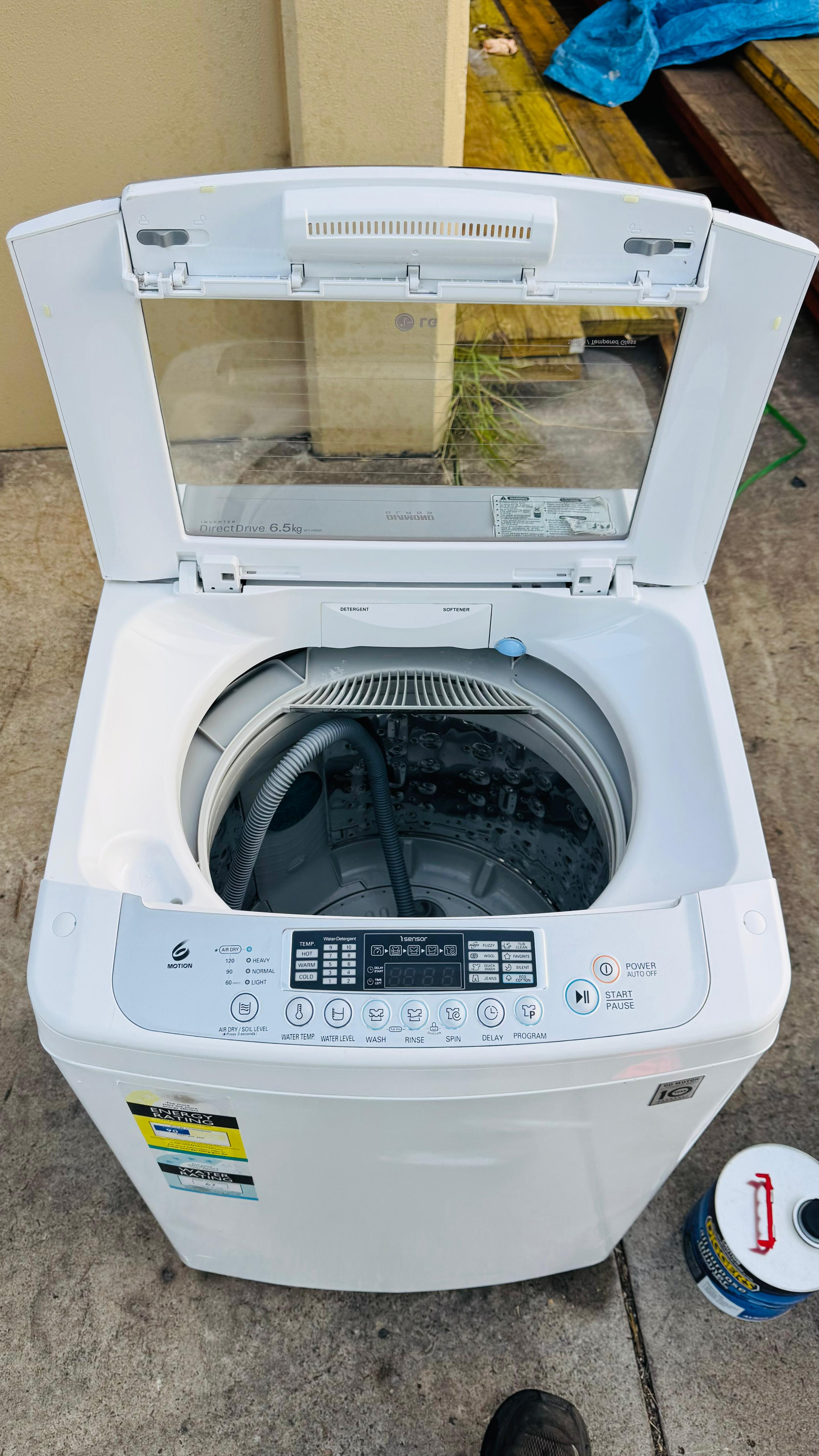LG 6.5 KGS TOP LOADER WASHING MACHINE