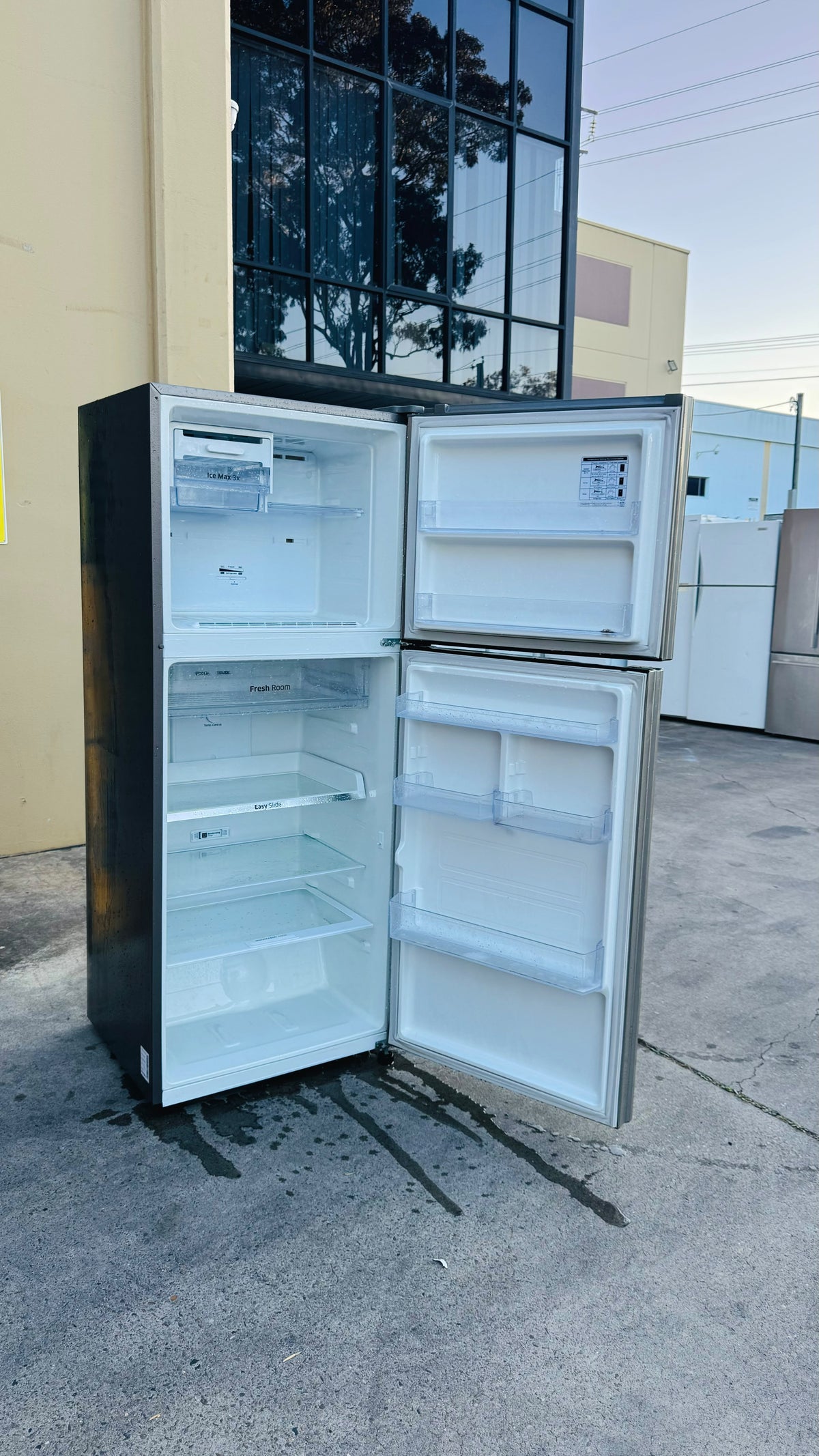 SAMSUNG 393 LITRES FRIDGE FREEZER
