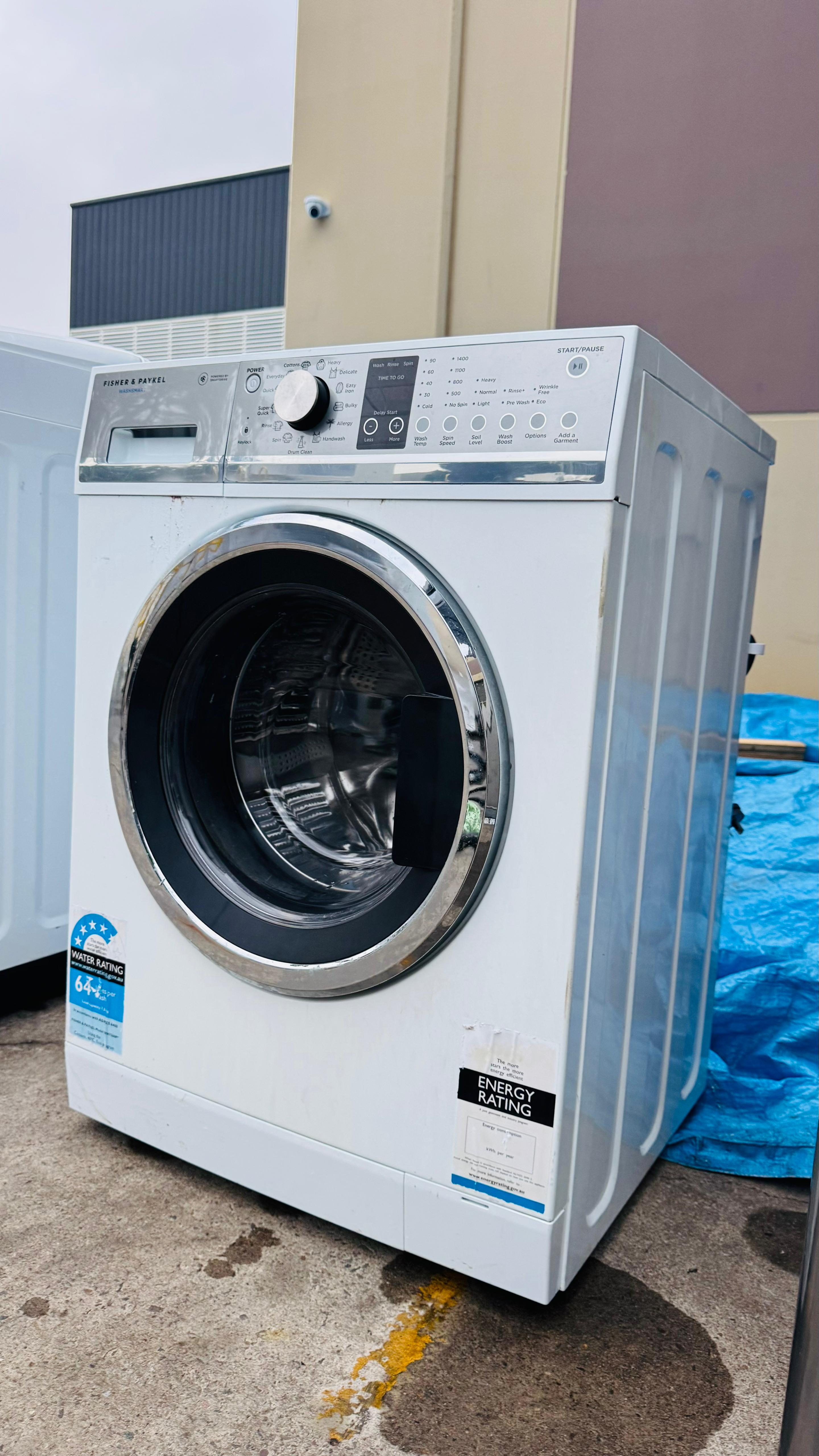 FISHER AND PAYKEL 7.5KGS FRONT LOADER WASHING MACHINE