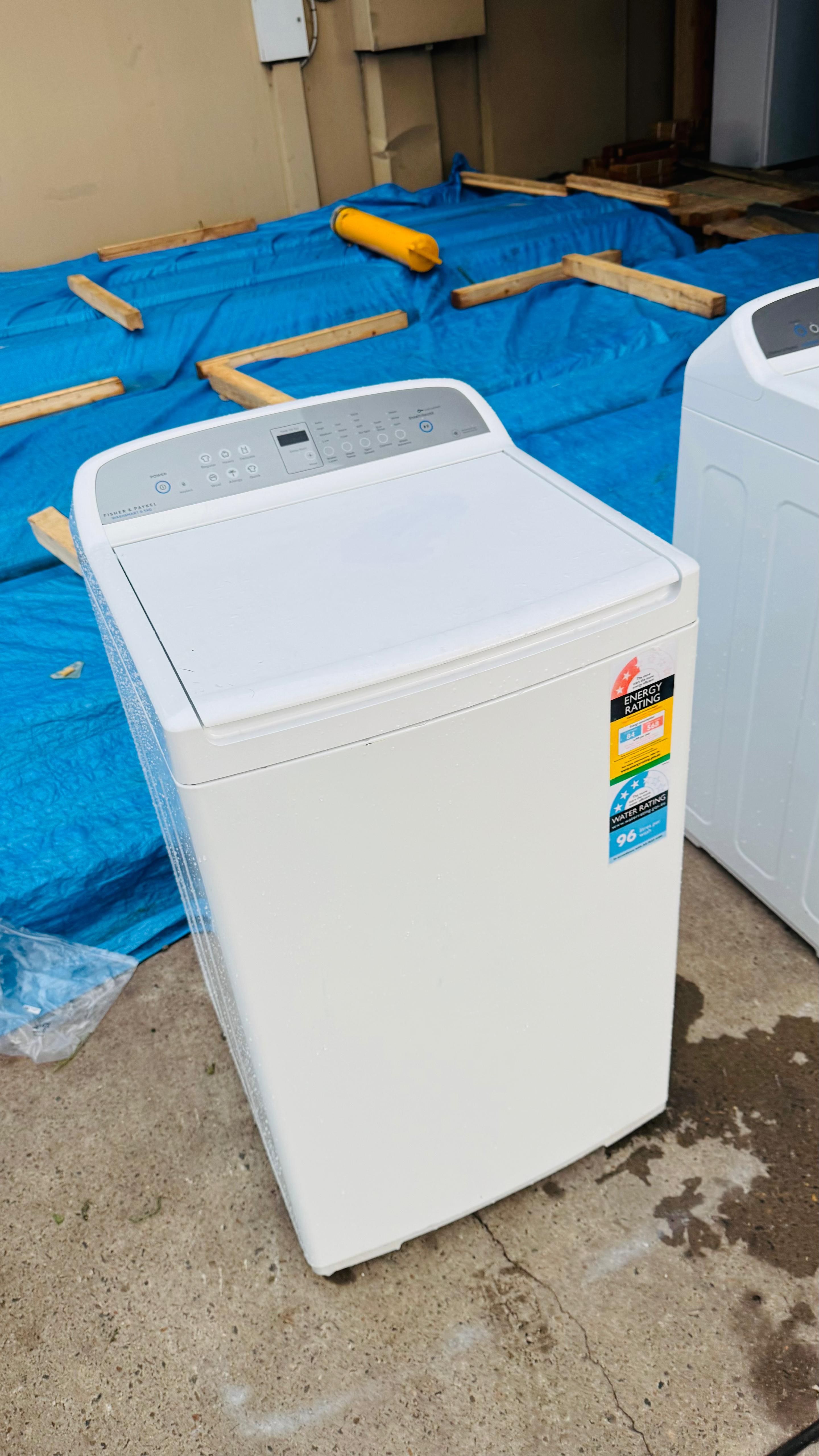 FISHER AND PAYKEL 8.5KGS TOP LOADER WASHING MACHINE