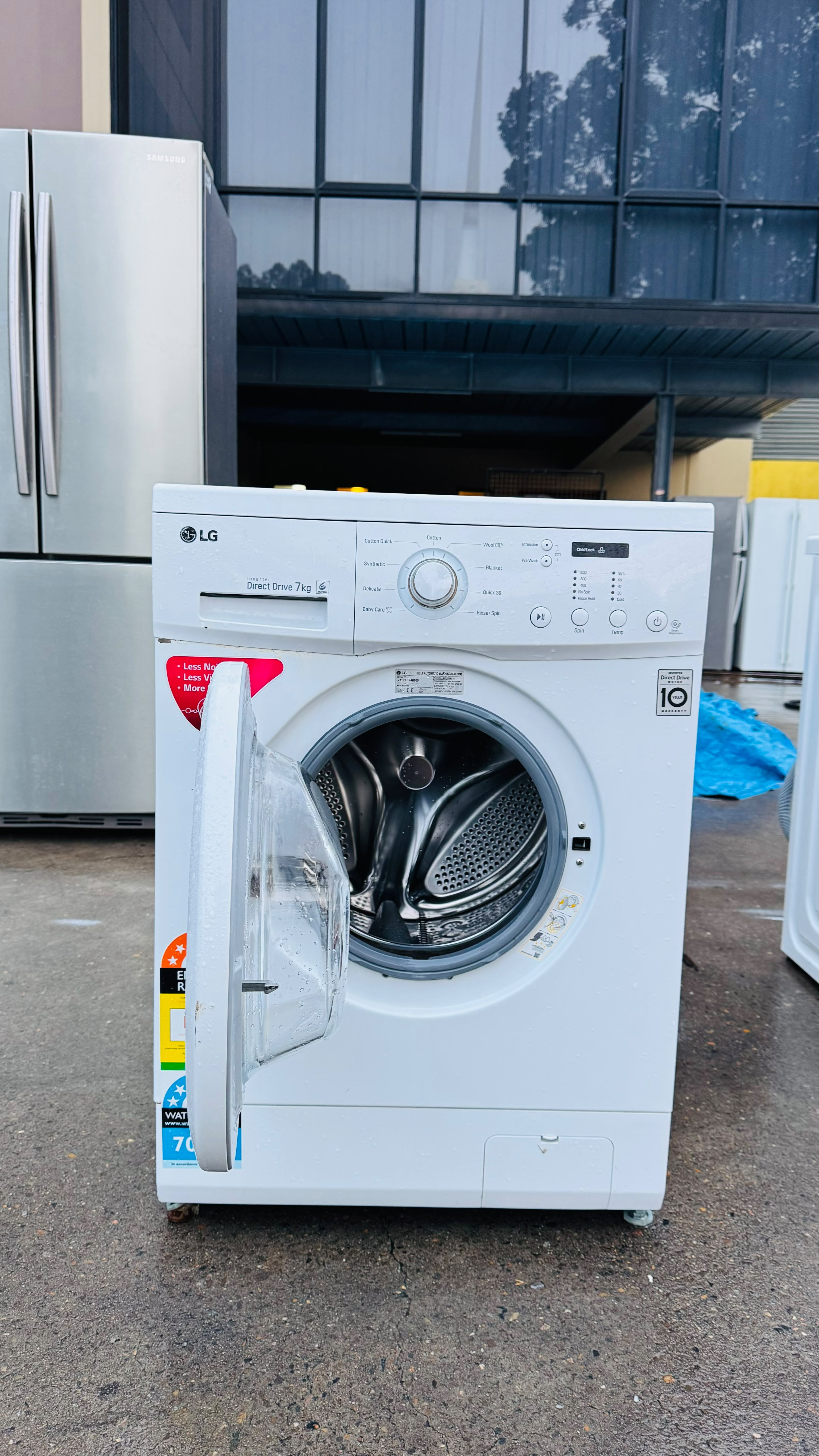 LG 7KGS FRONT LOADER WASHING MACHINE