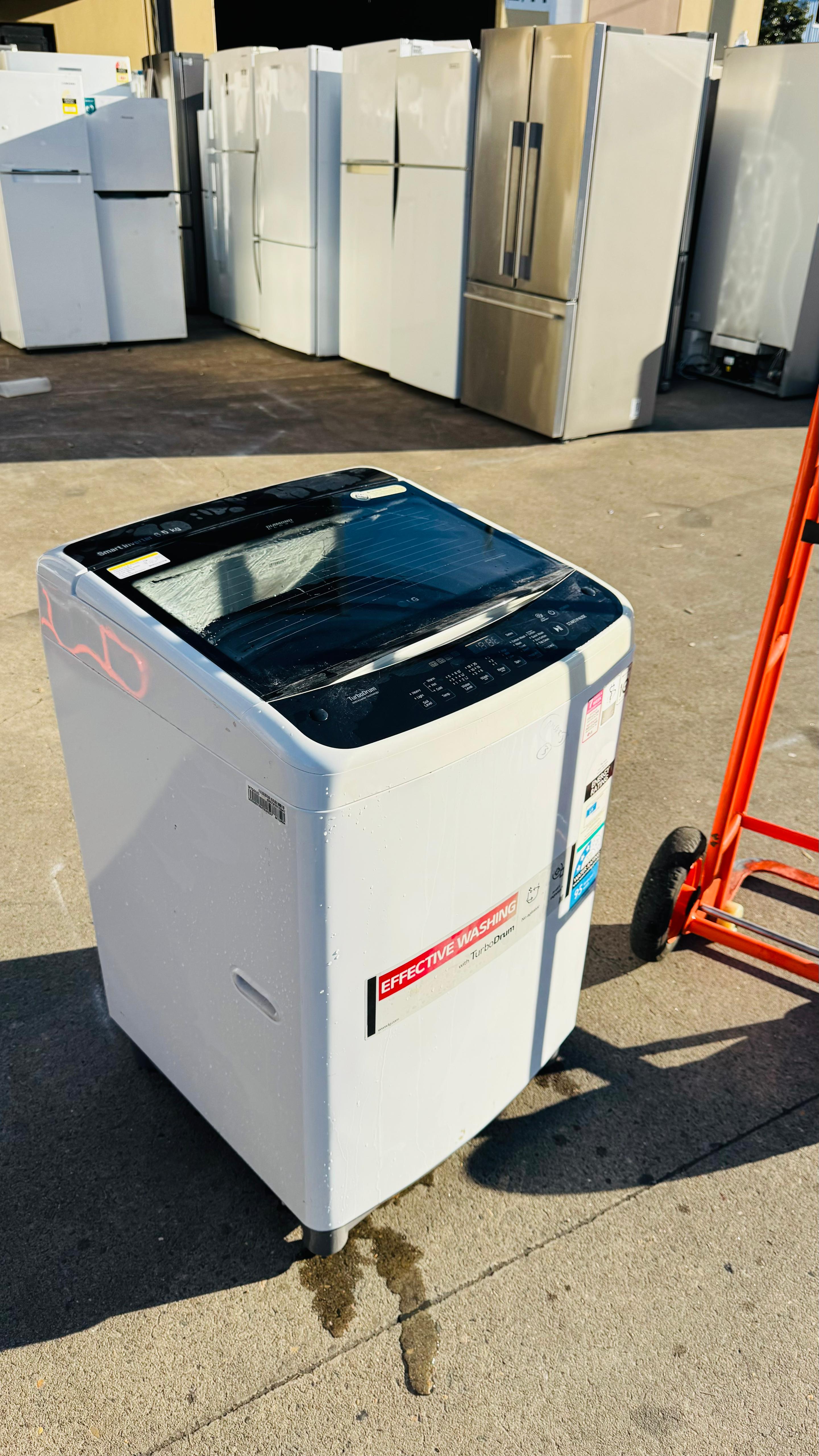 LG 6.5KGS TOP LOADER WASHING MACHINE