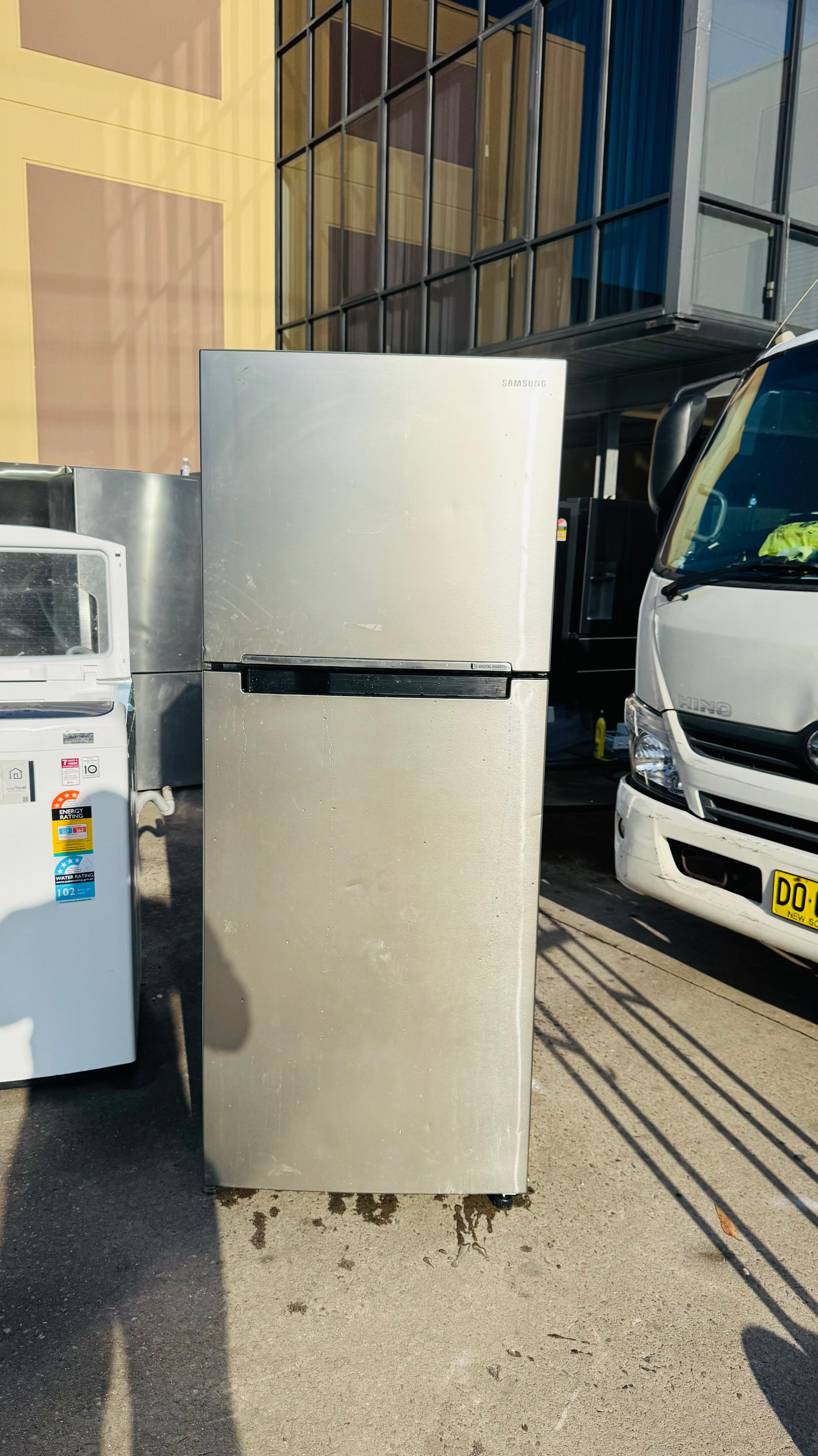 SAMSUNG 400 LITRES FRIDGE FREEZER