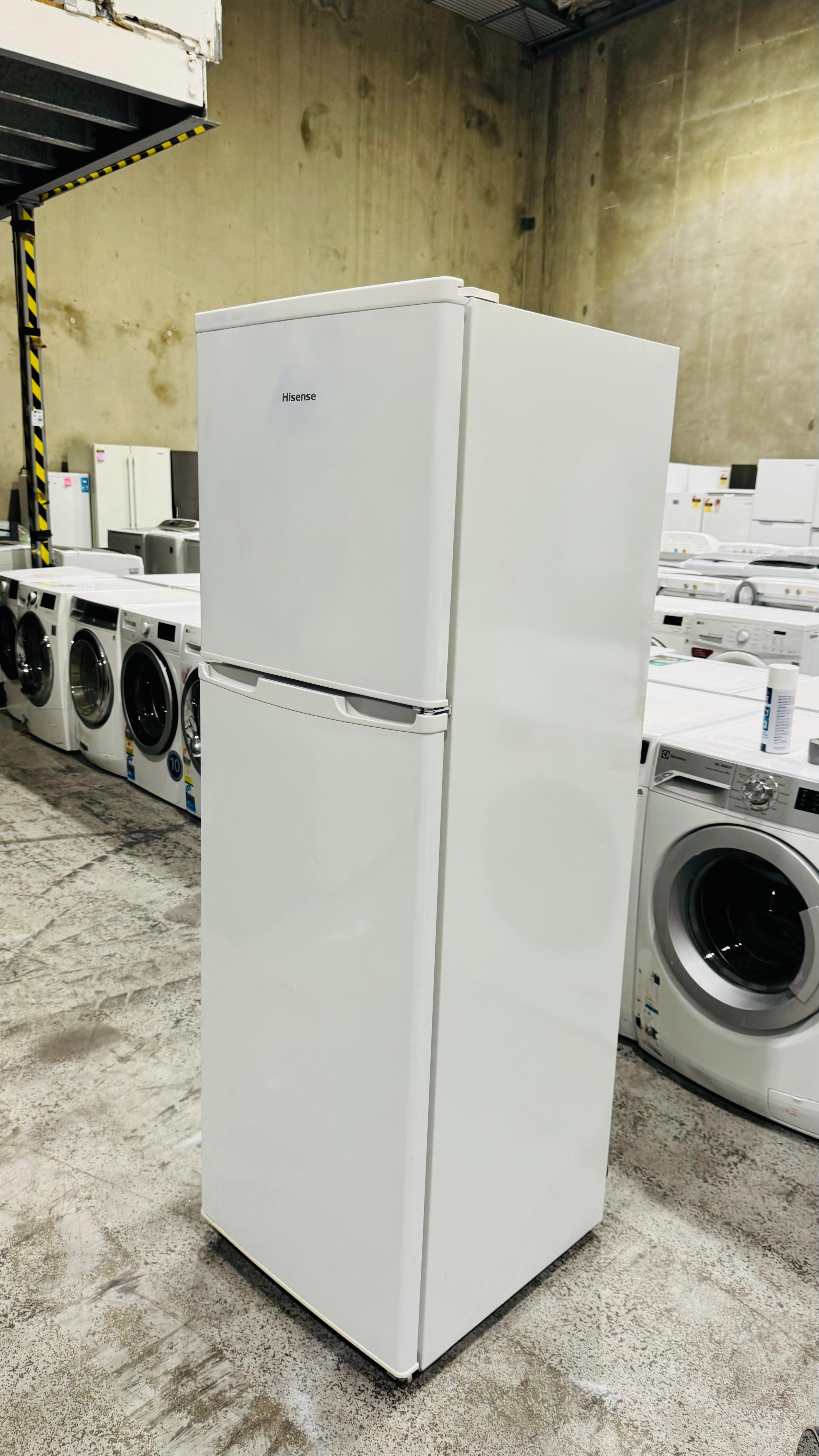 HISENSE 269 LITRES FRIDGE FREEZER